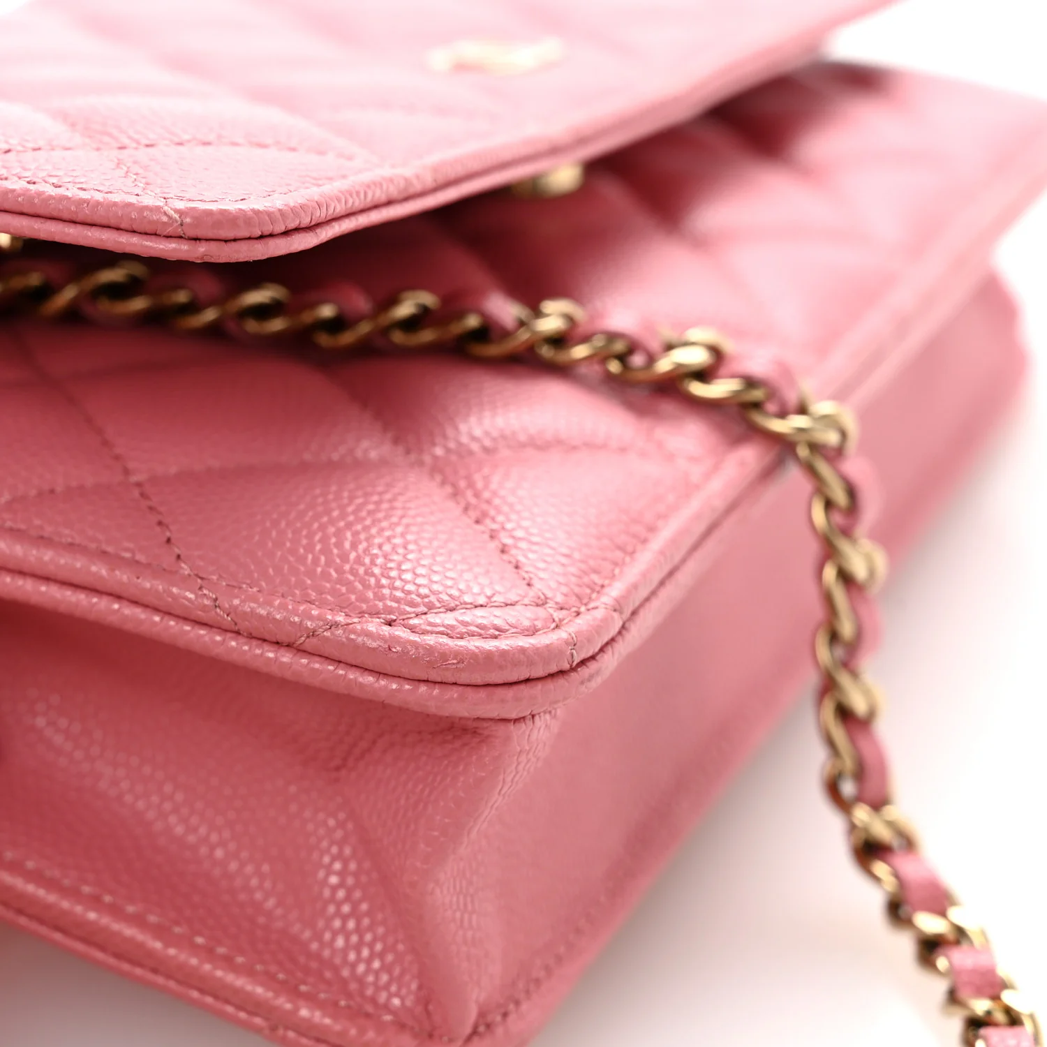 Caviar Quilted Wallet on Chain WOC Pink - Top Club