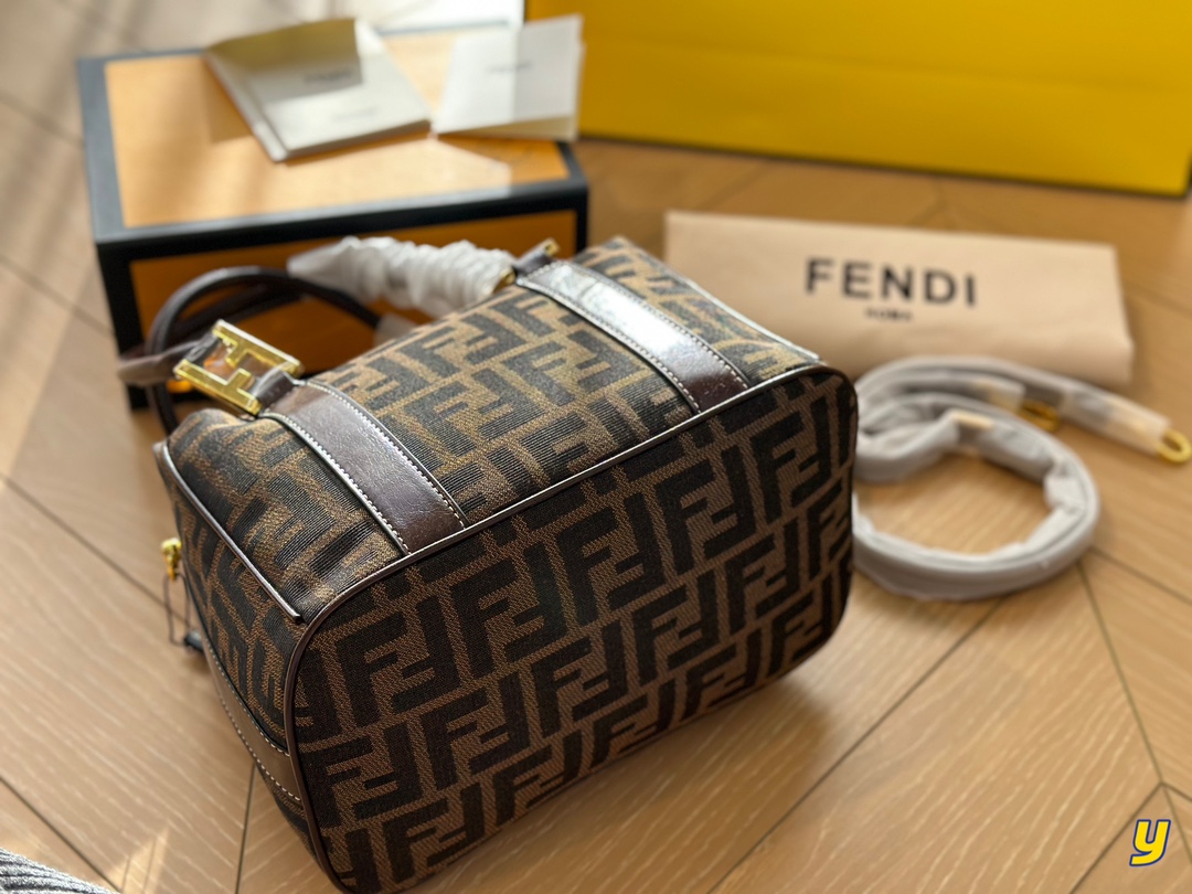 Fen Baguette new arrival bag size ; 27* 16 cm - Top Club