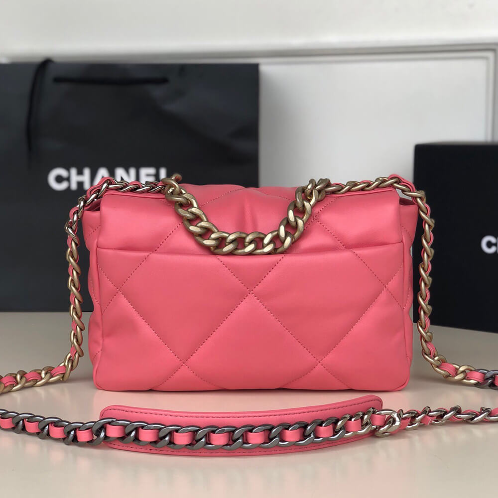 CHANEL 19 Handbag - Top Club