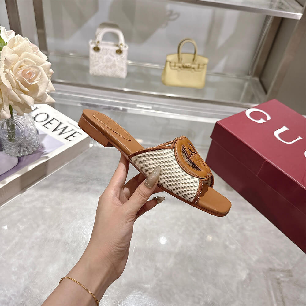 GUCCI Women s Interlocking G slide sandal - Top Club