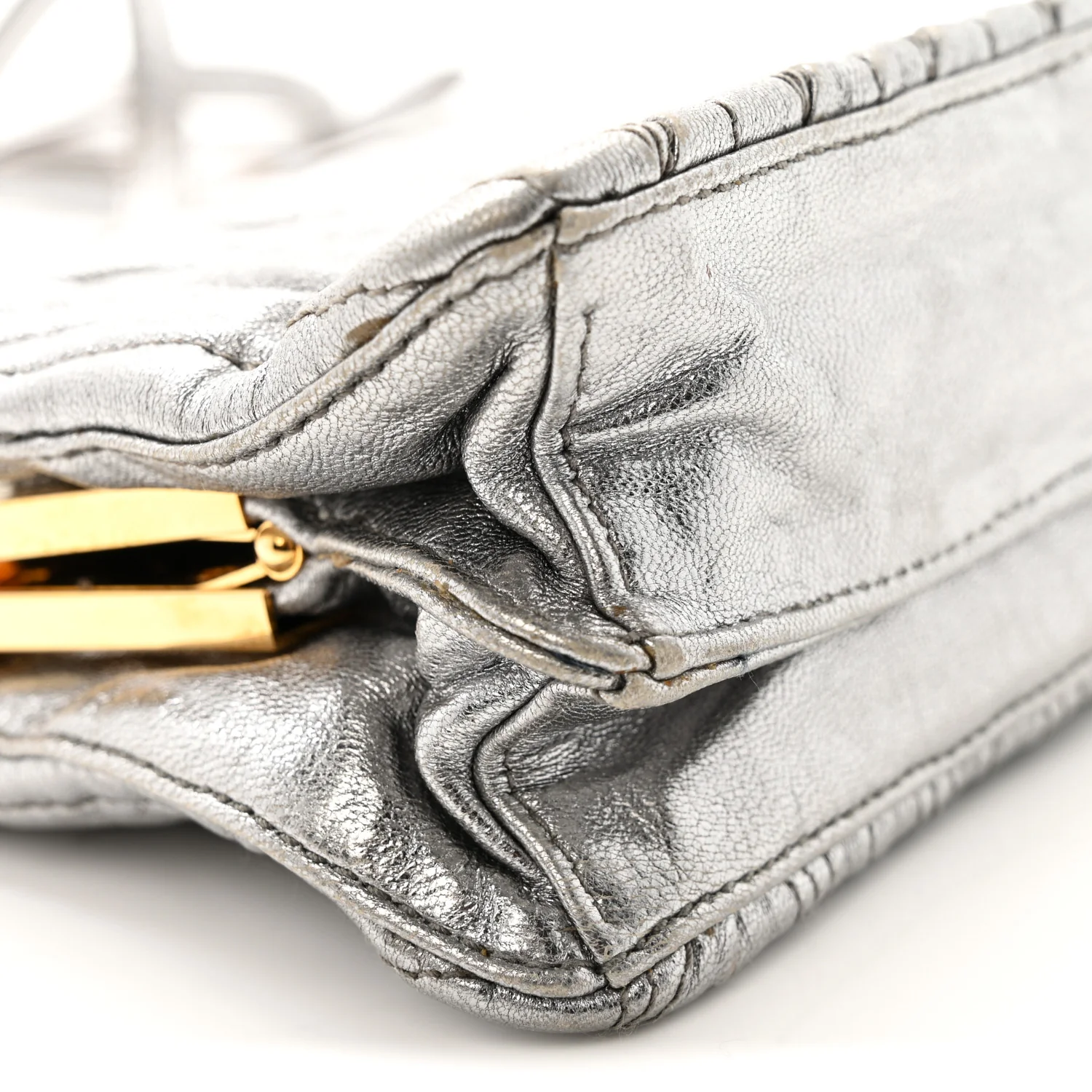 Metallic Matelasse Lux Mini Crossbody Tote Cromo - Top Club