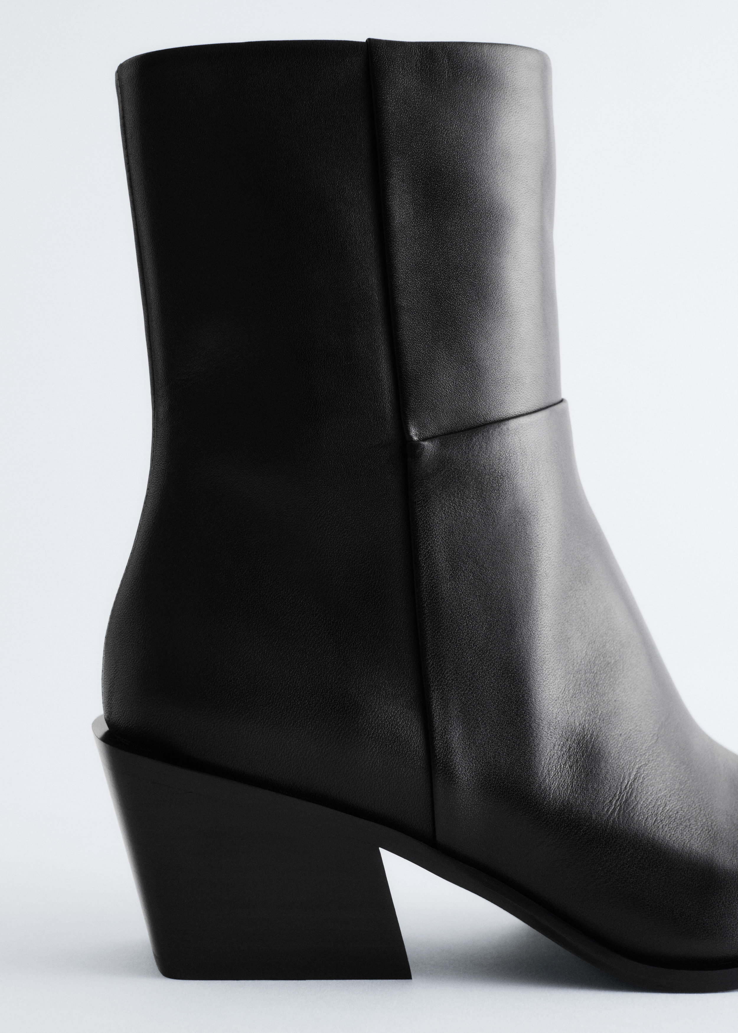 & Other Stories SLEEK LEATHER COWBOY BOOTS