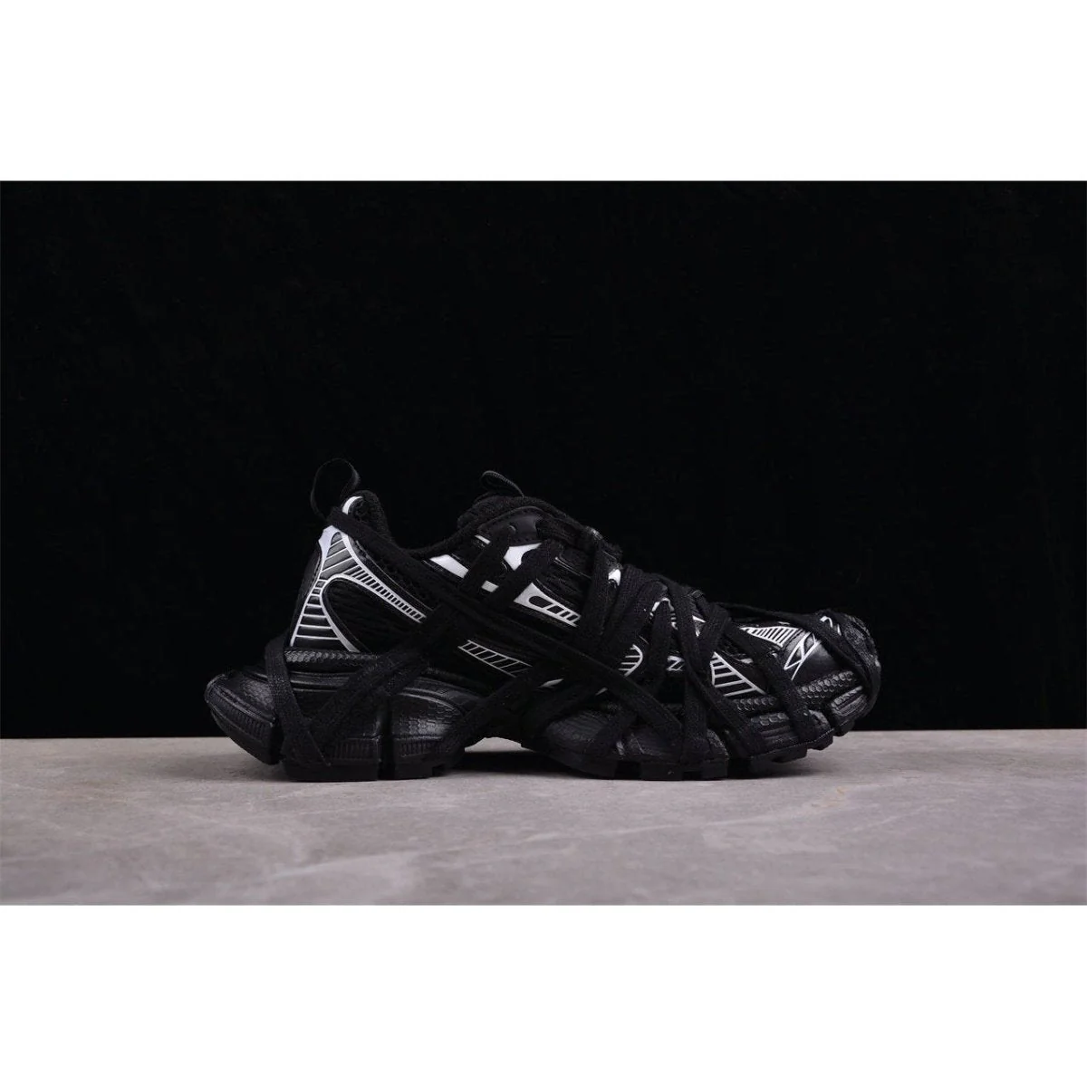 BALENCIAGA 3XL x BLACK WHITE - Sneaker Replica Workshop