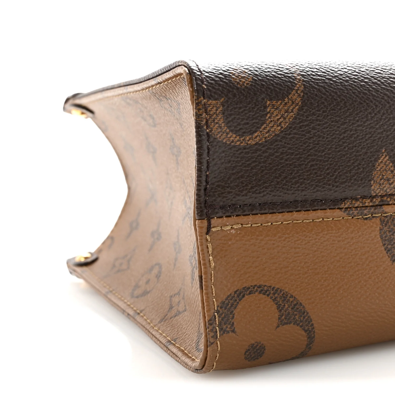 Reverse Monogram Giant Onthego PM - Top Club