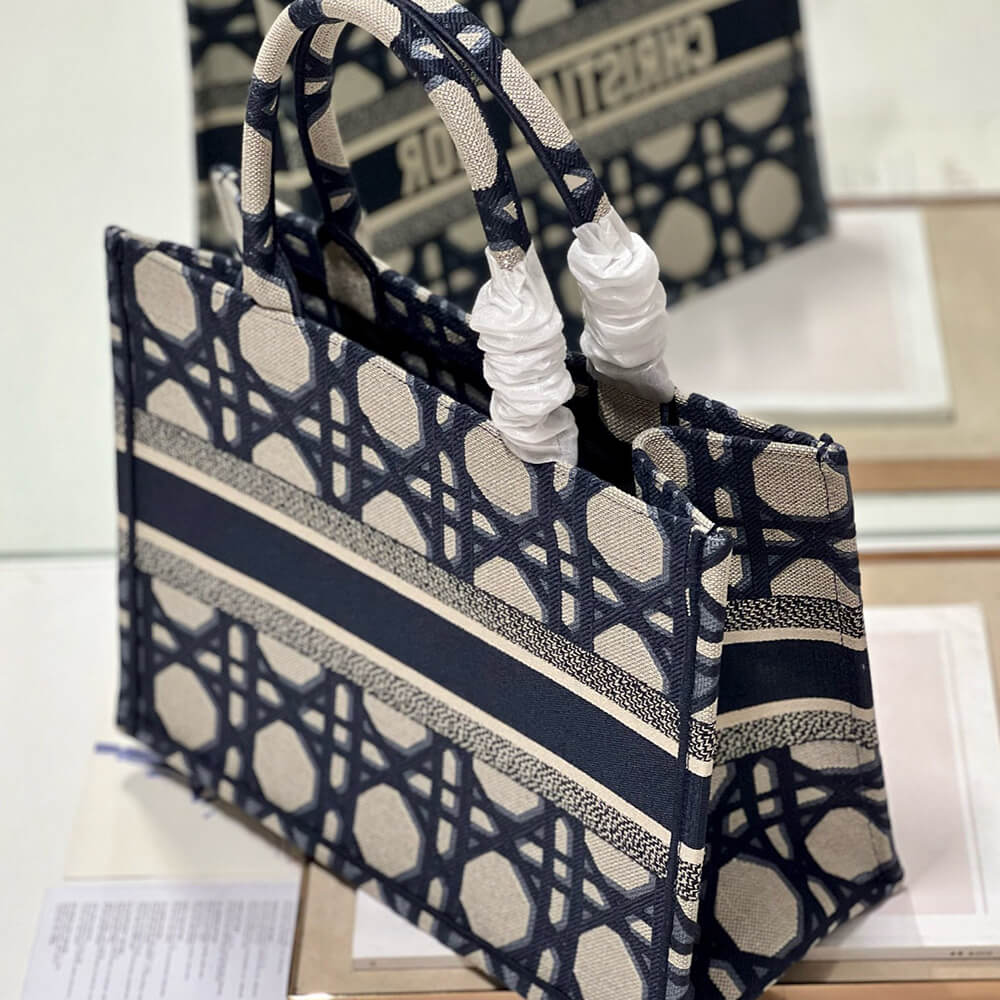 Medium Dior Book Tote - Top Club