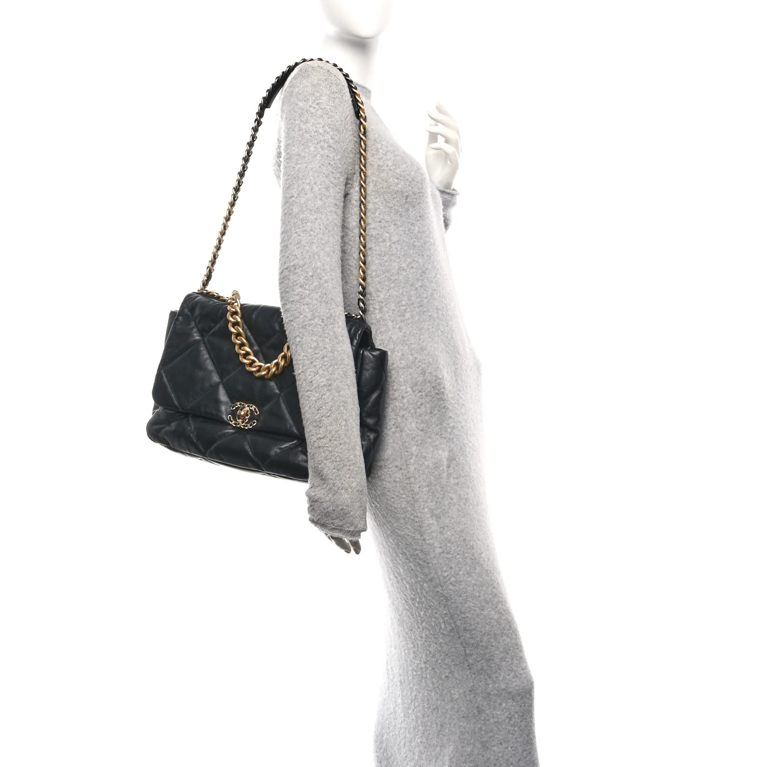 Goatskin Quilted Maxi Chanel 19 Flap Black