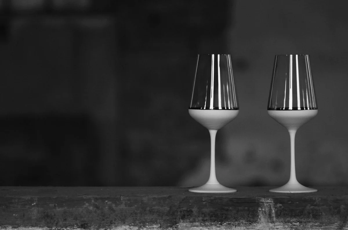 Luxury red wine glass set of 6 white / silver Ø 8.5 x H. 24 cm - Handmade and hand-painted wine glasses - Hotel & Restaurant Accessories - Luxury quality