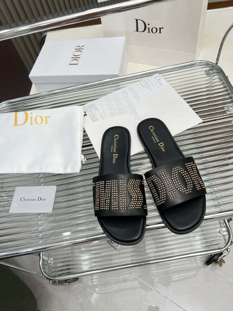 Dior KCO138CTU Dway Slide Black Calfskin and Gold-Finish Studs Shoes D82981 - Sneaker Replica Workshop