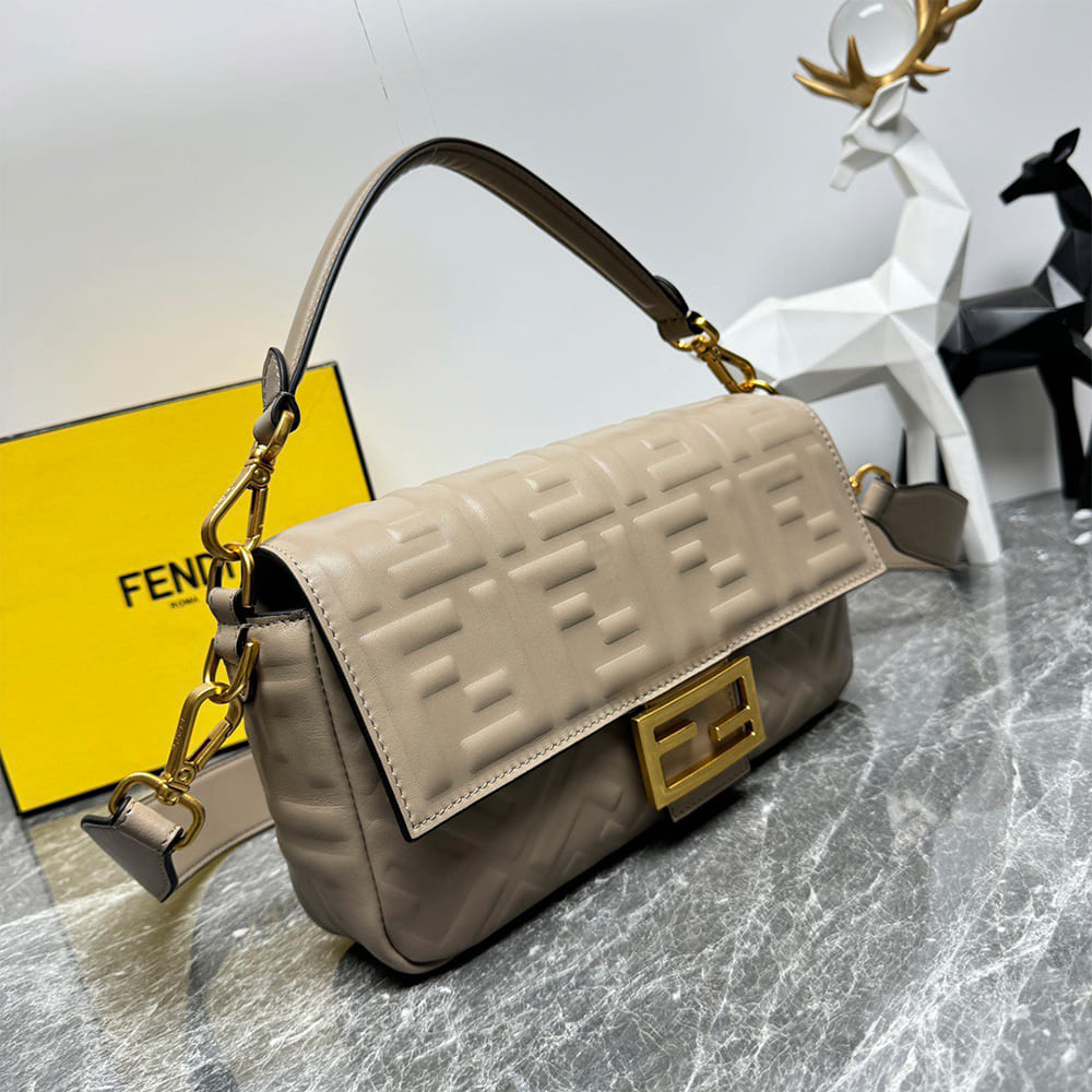 Fendi Baguette - Top Club