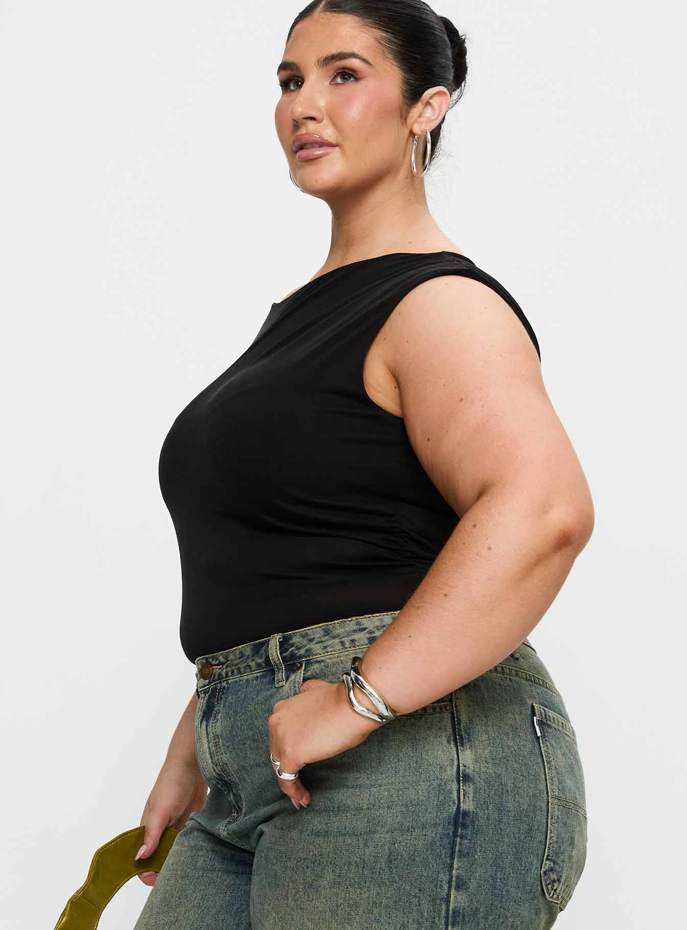 Miyako Bodysuit Black Curve