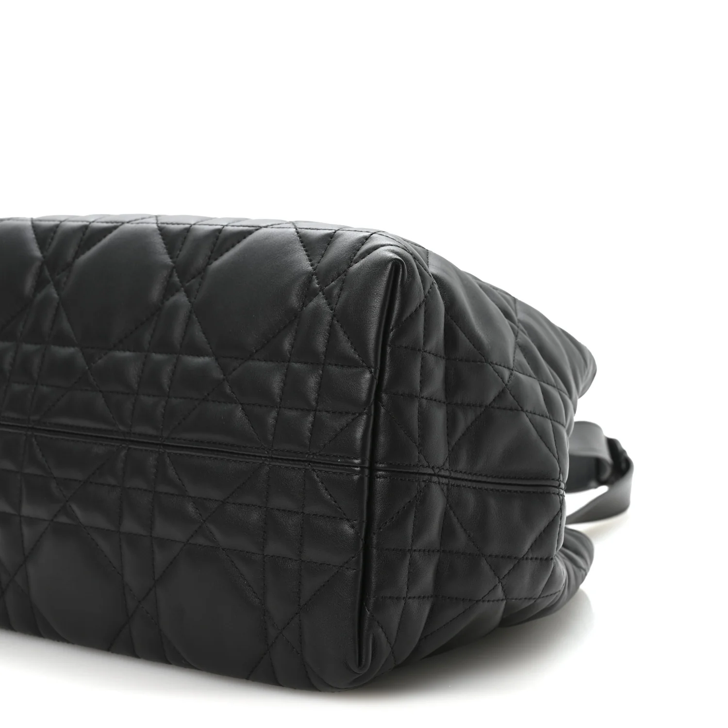 Calfskin Macrocannage Medium Toujours Black - Top Club