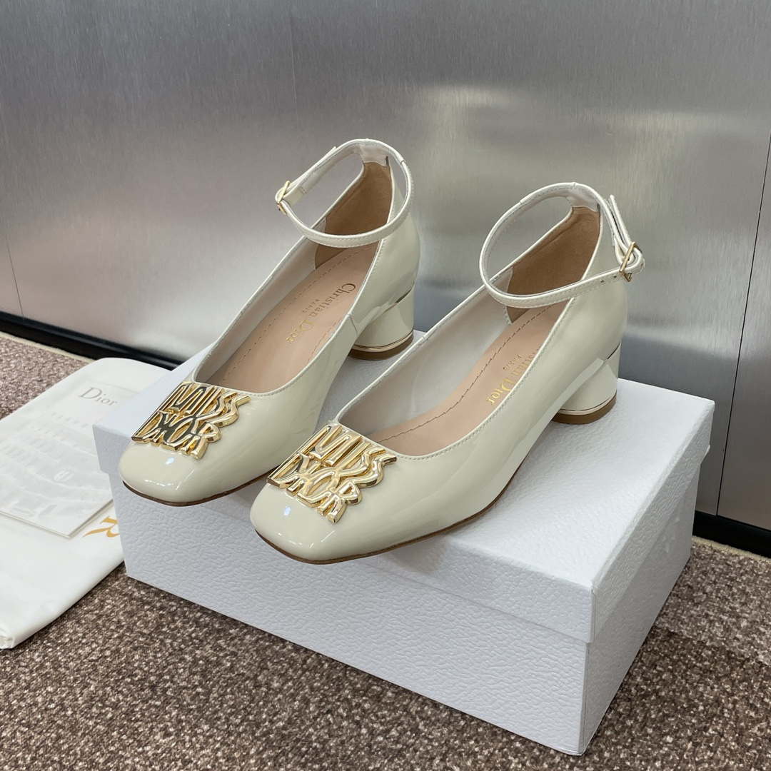 Dior KDV266VNI Miss Dior Pump Beige Patent Calfskin D82961 - Sneaker Replica Workshop
