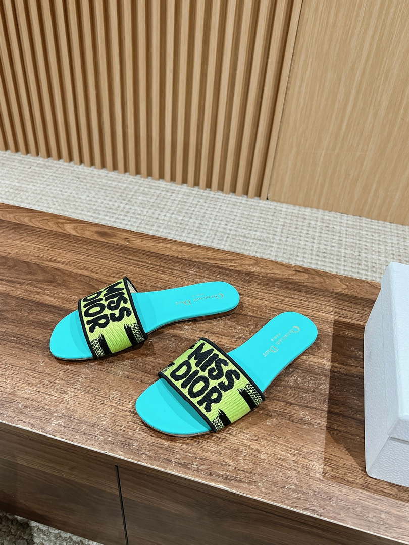 Dior KCO109EZO Dway Slide Embroidered Cotton Miss Dior Allover Motif Shoes D82993 - Sneaker Replica Workshop