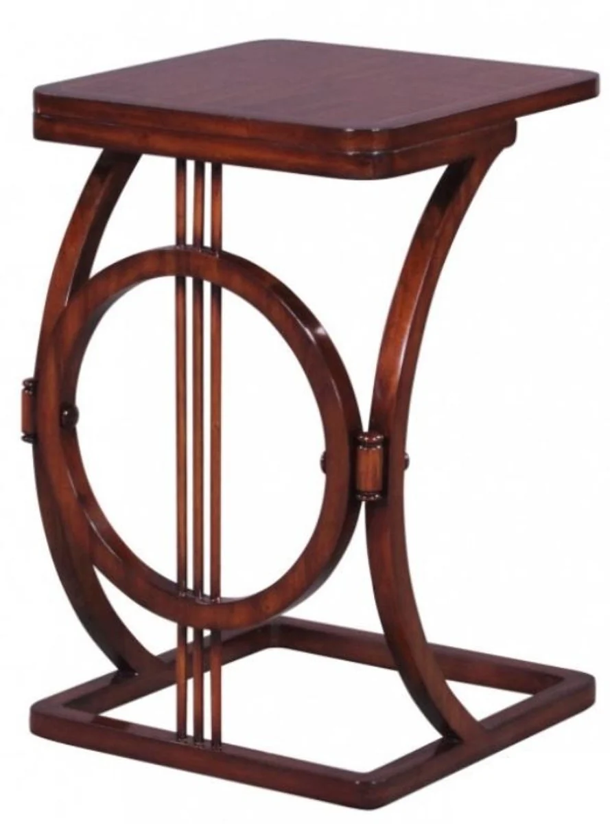 is a Europe-wide renowned producer and distributor of baroque furniture and