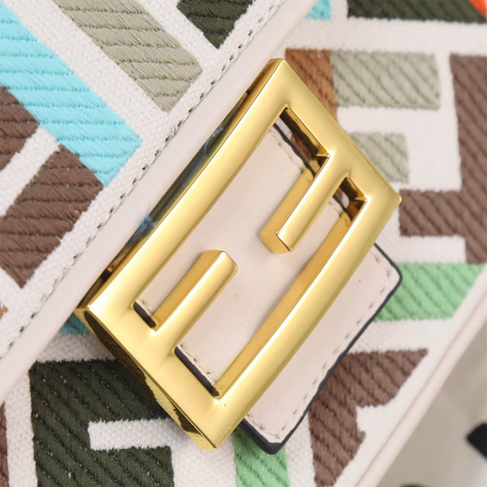 Fendi Baguette - Top Club