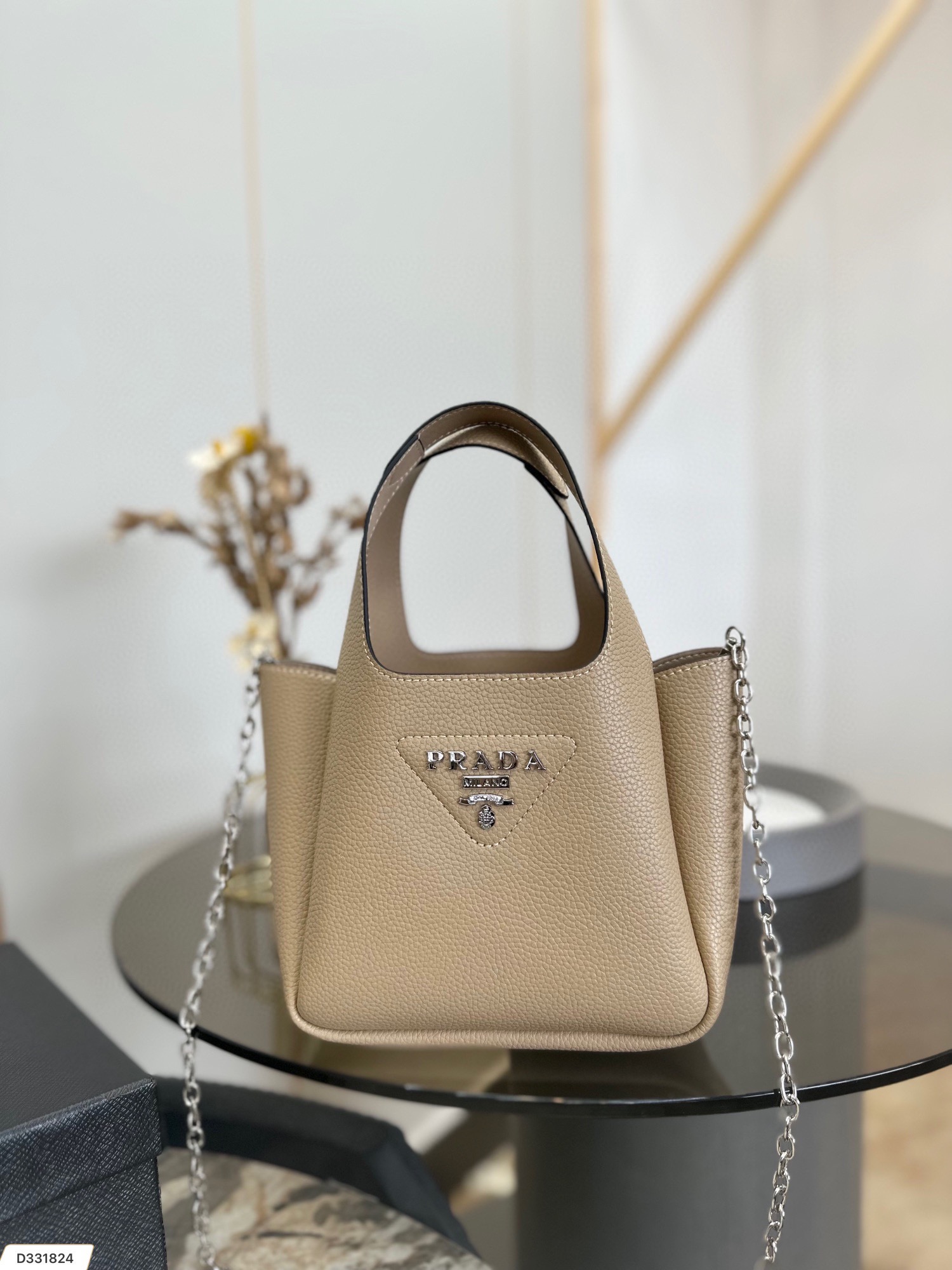 Pra new arrival tote bag size : 20.5 * 16 cm - Top Club