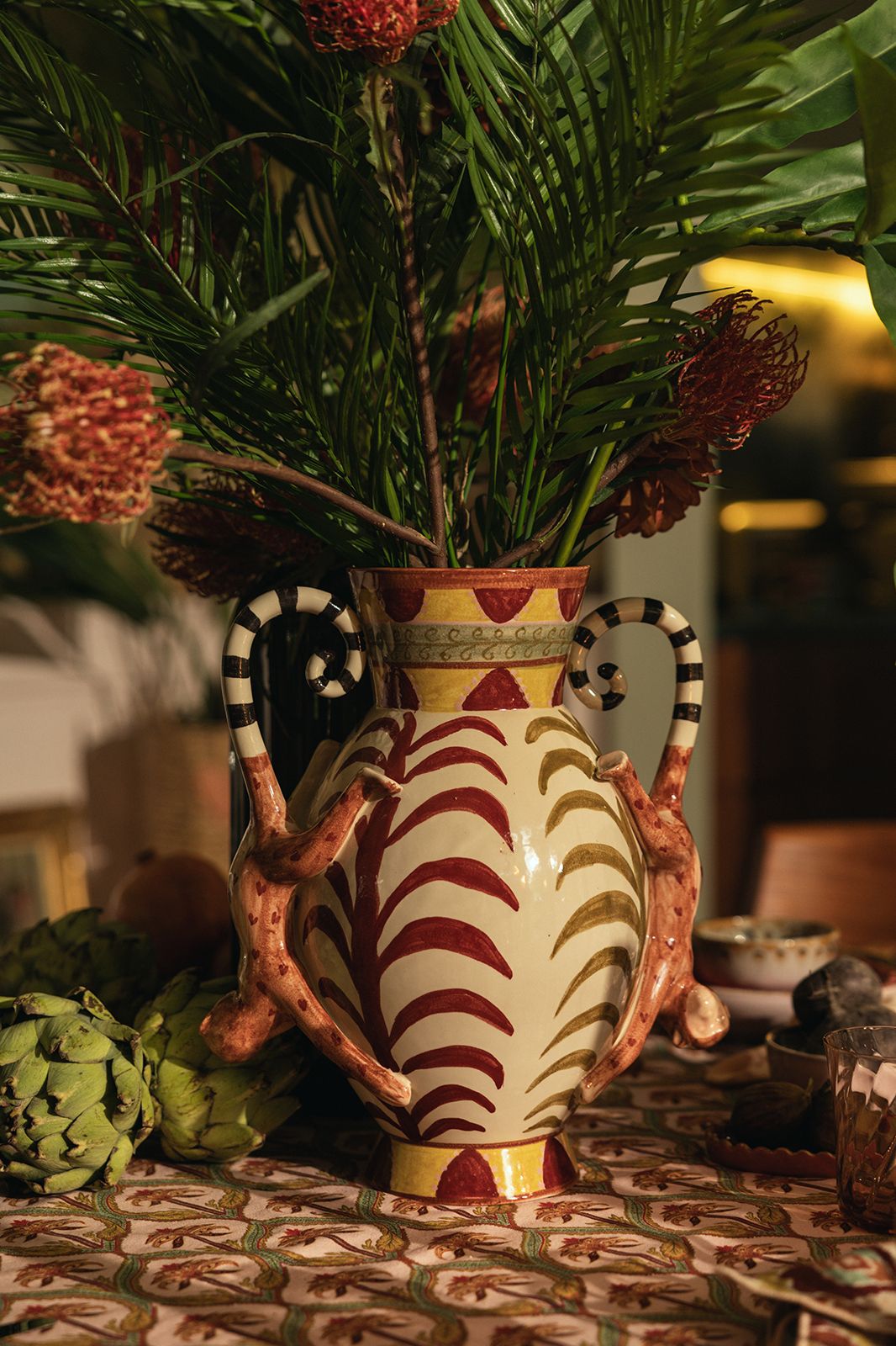 Multicolour vaas met apen