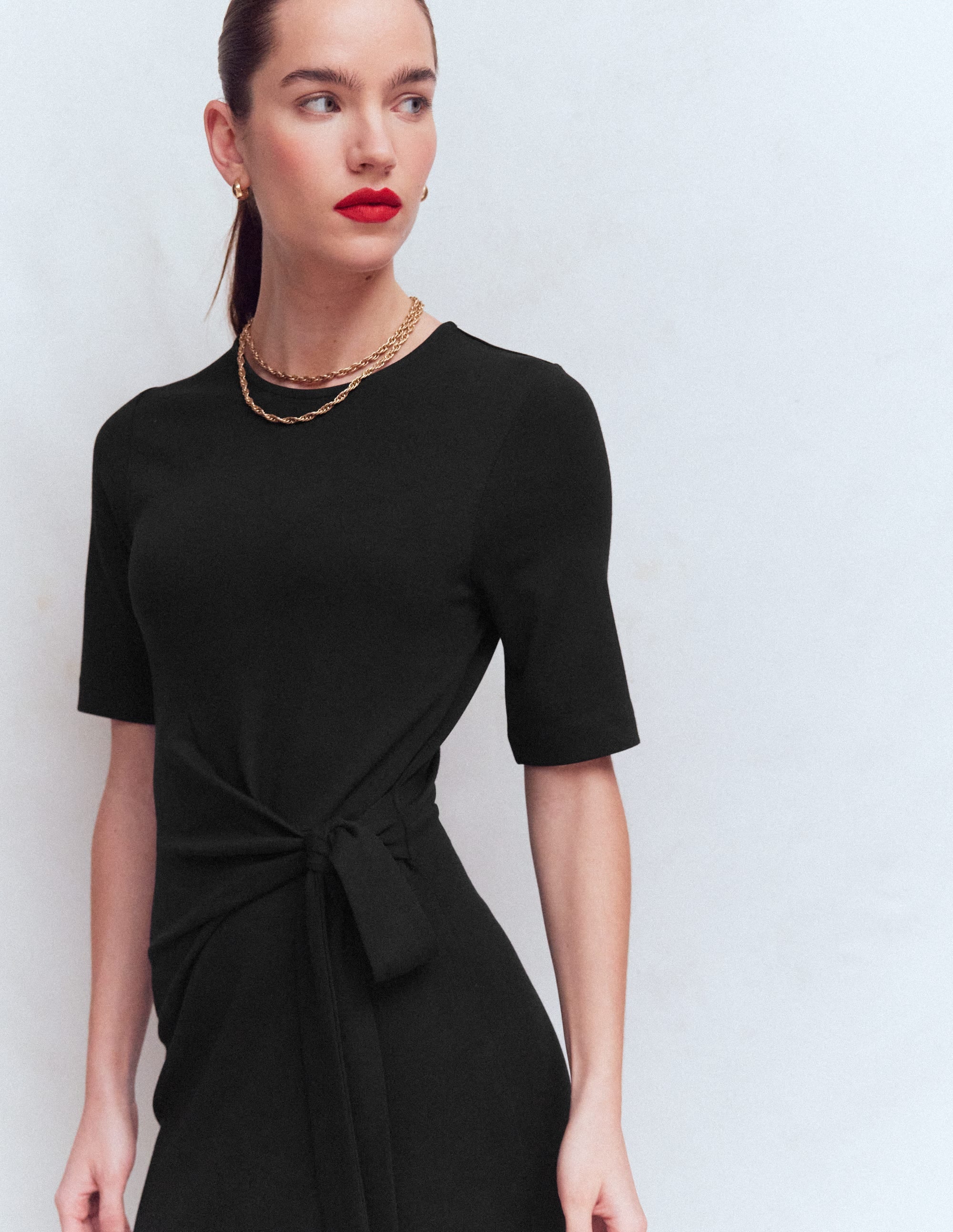 Zinnia Ponte-Midikleid zum Binden-Schwarz