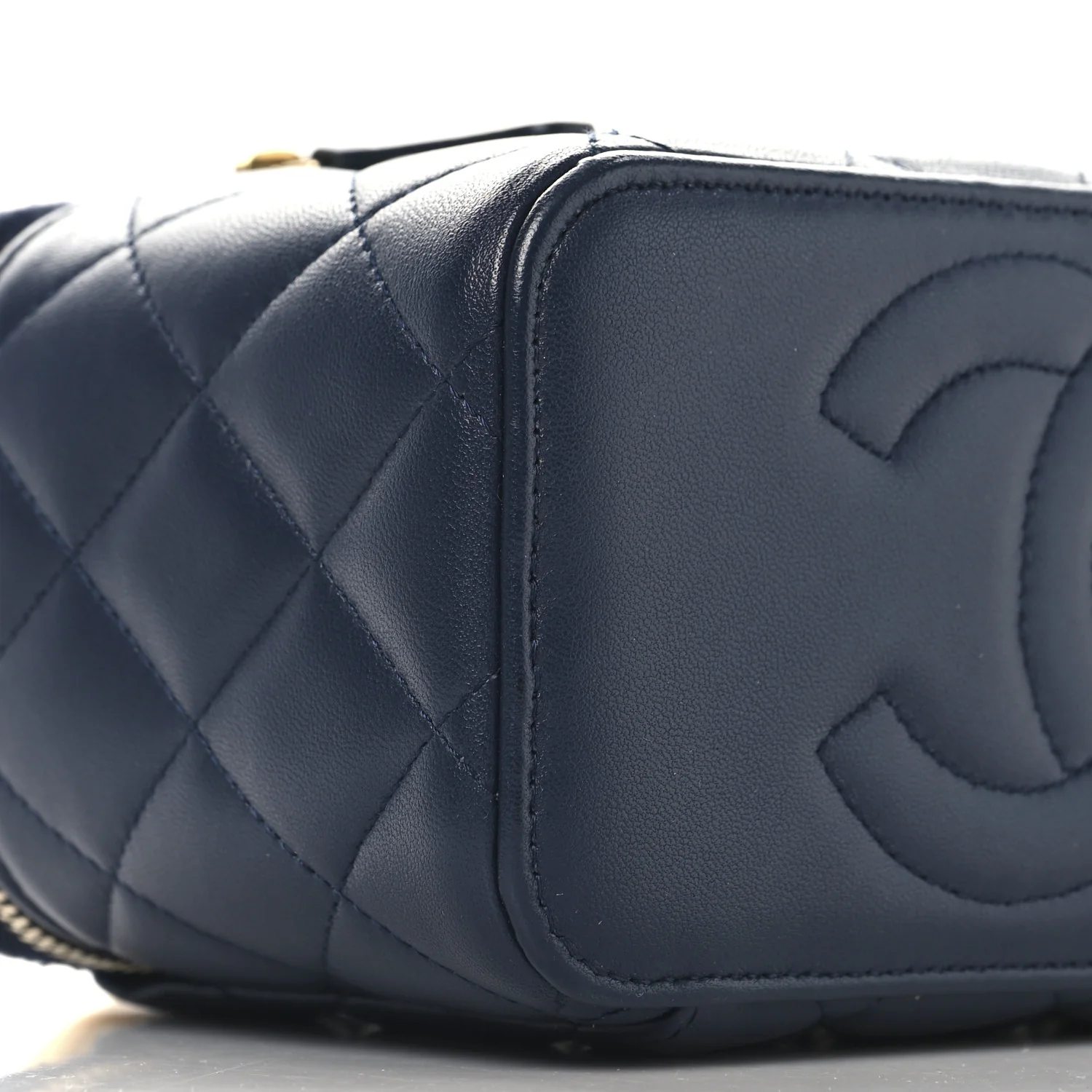 Lambskin Quilted Metal Small Top Handle Vanity Case With Chain Blue - Top Club