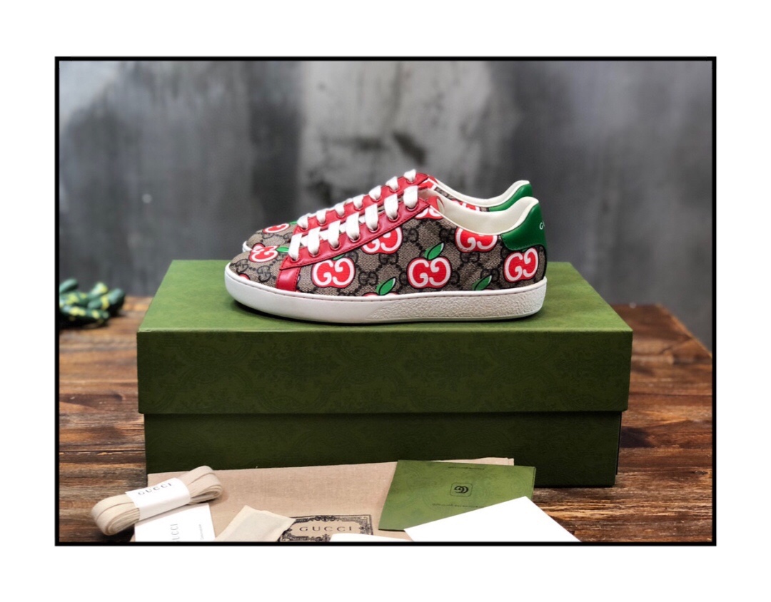 GUCCI FLATS 46 - Sneaker Replica Workshop