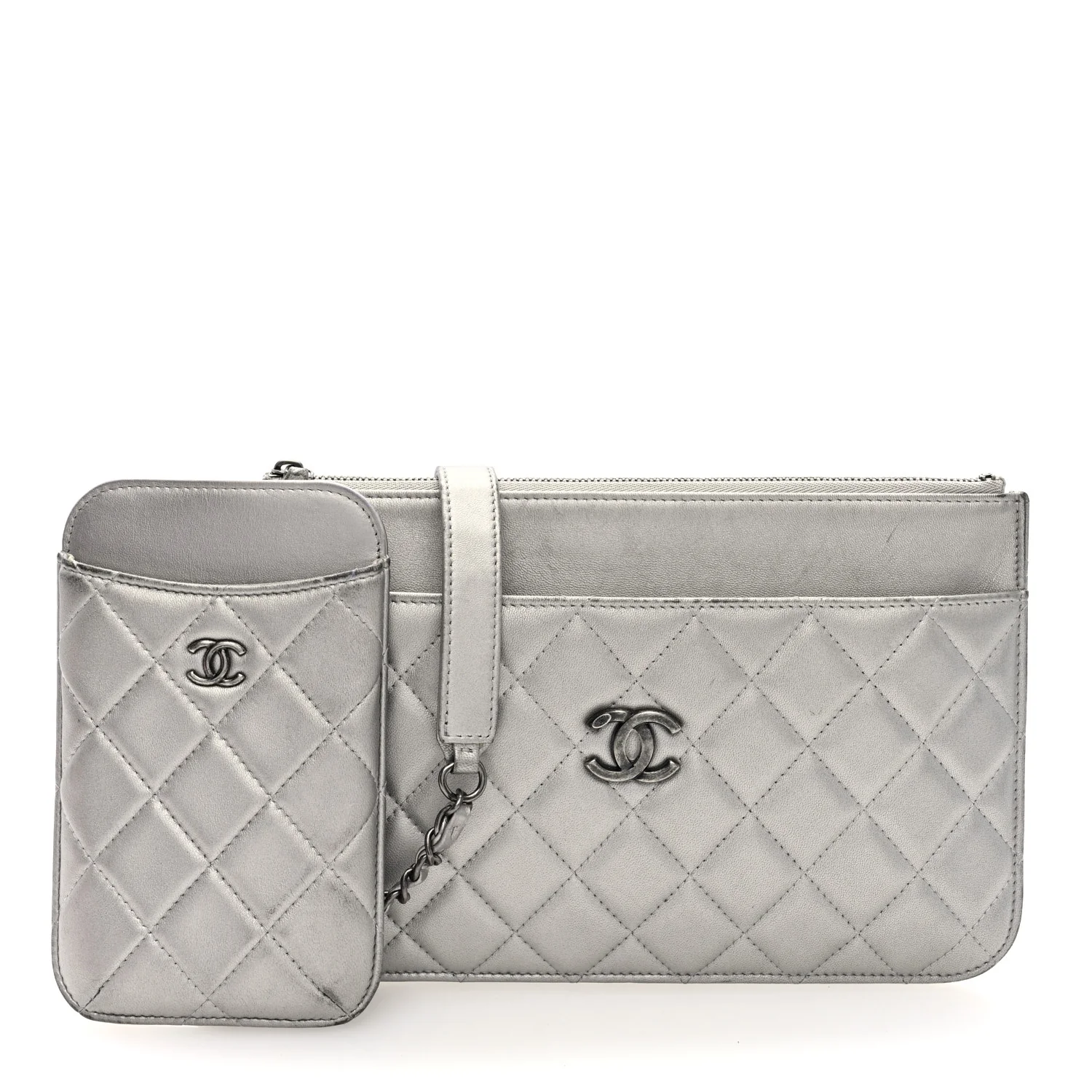 Metallic Lambskin Quilted Clutch With Chain Silver - Top Club