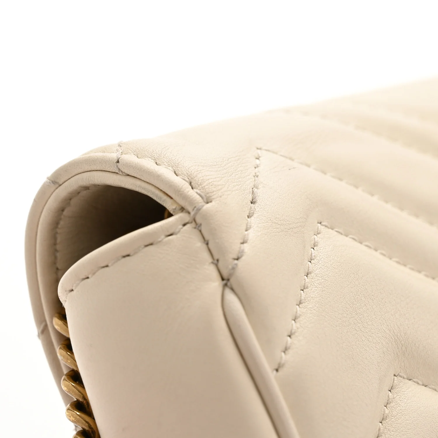 Calfskin Matelasse Super Mini GG Marmont Shoulder Bag White - Top Club