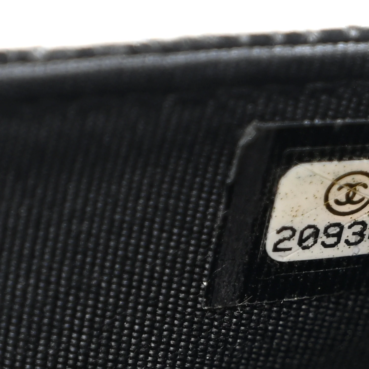 Caviar Quilted Wallet On Chain WOC Black - Top Club