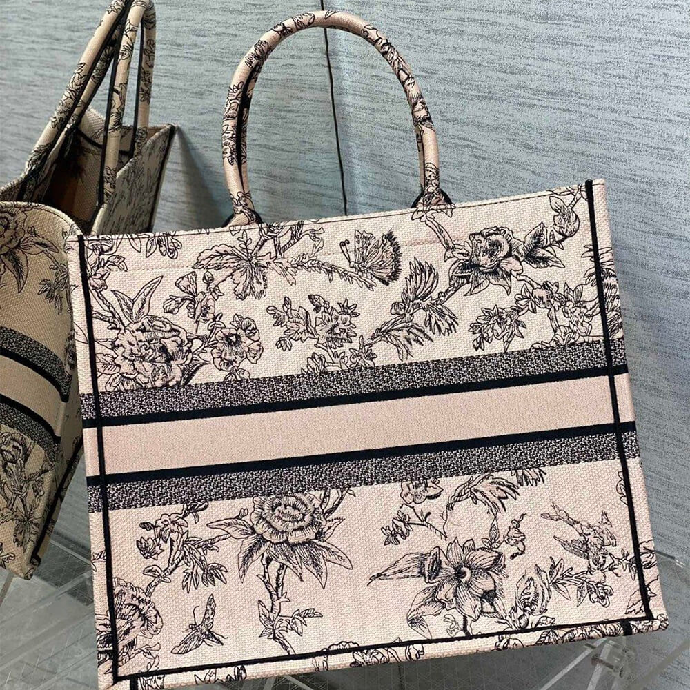LARGE DIOR BOOK TOTE - Top Club
