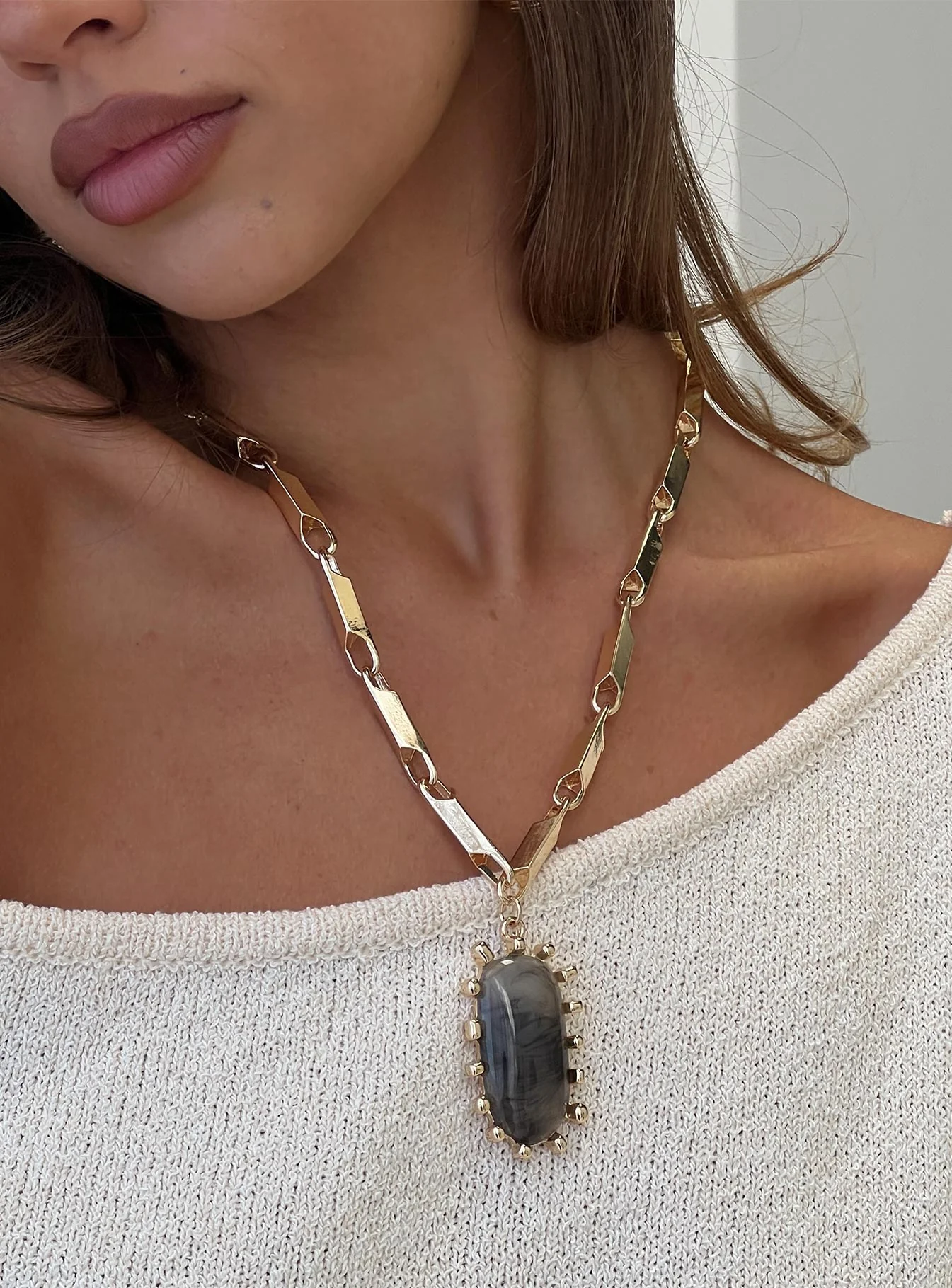 Read Your Mind Pendant Necklace Gold