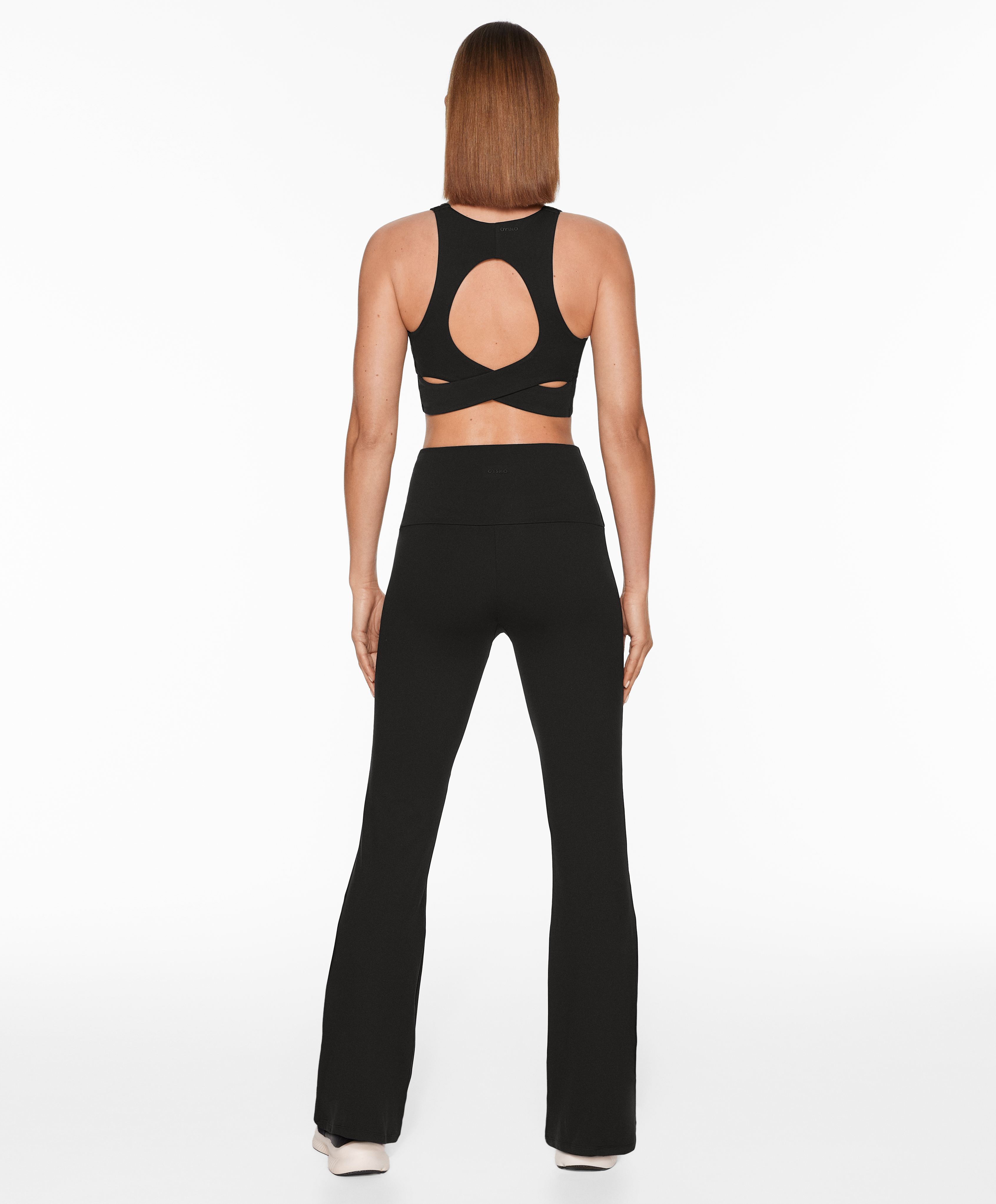 OYSHO Medium-support comfortlux open-back sports bra with cups