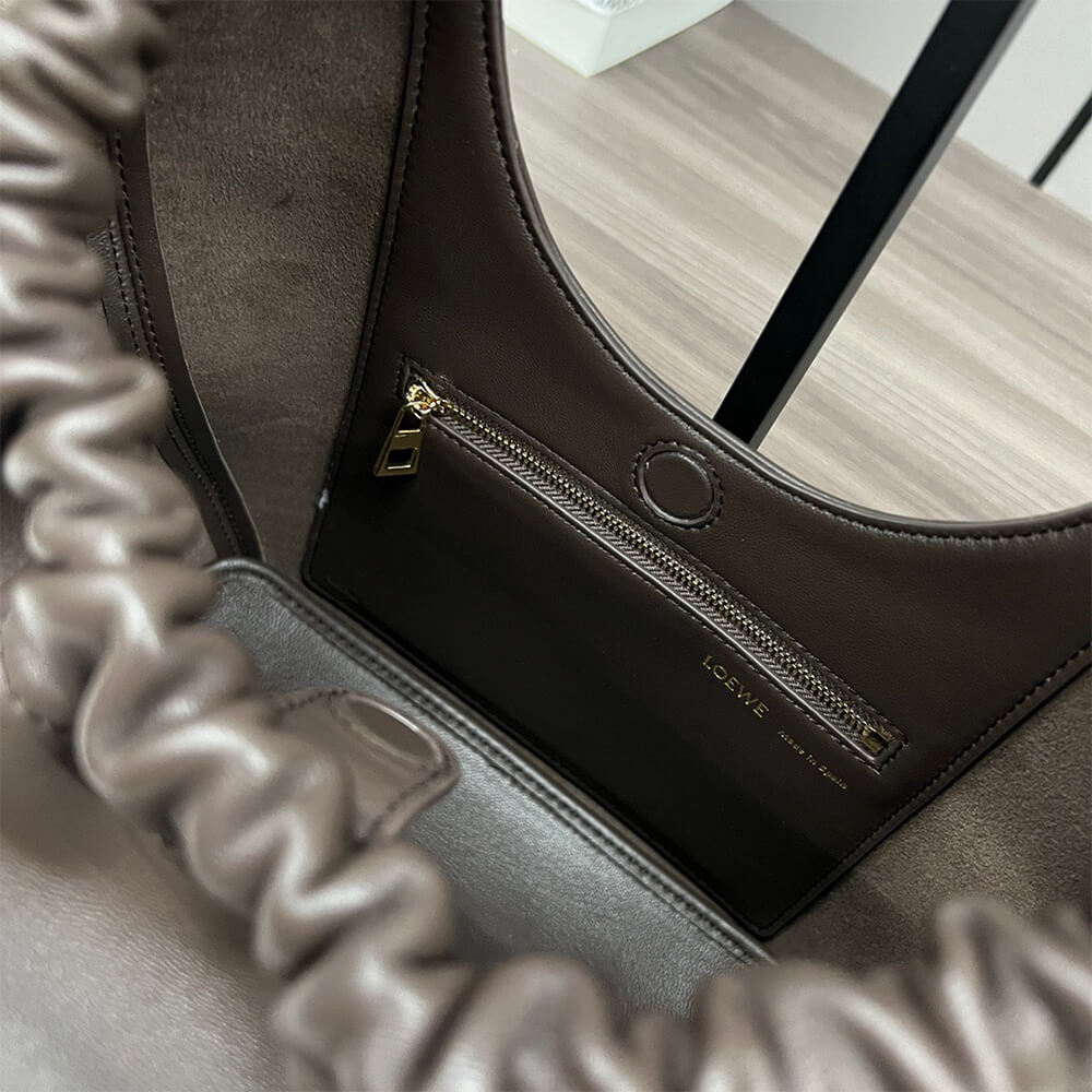 Loewe Small Squeeze bag in nappa lambskin - Top Club