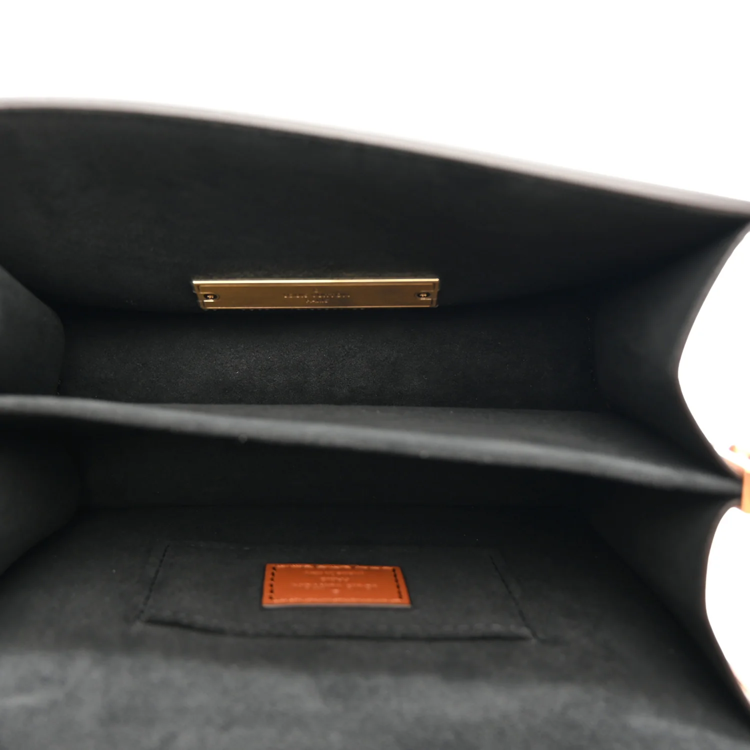 Reverse Monogram Dauphine Mini - Top Club