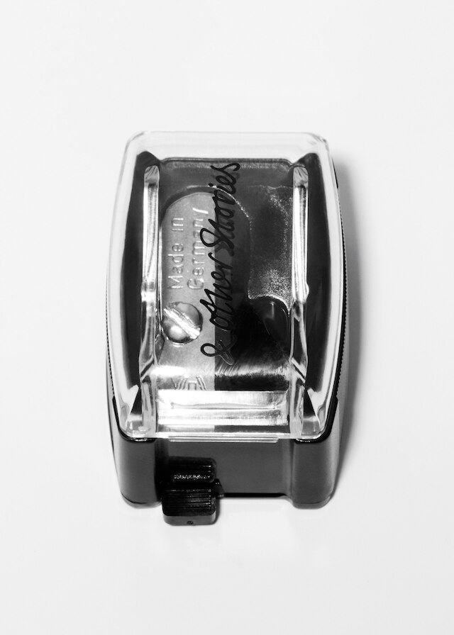 & Other Stories TRANSPARENT/BLACK MAKE-UP PENCIL SHARPENER