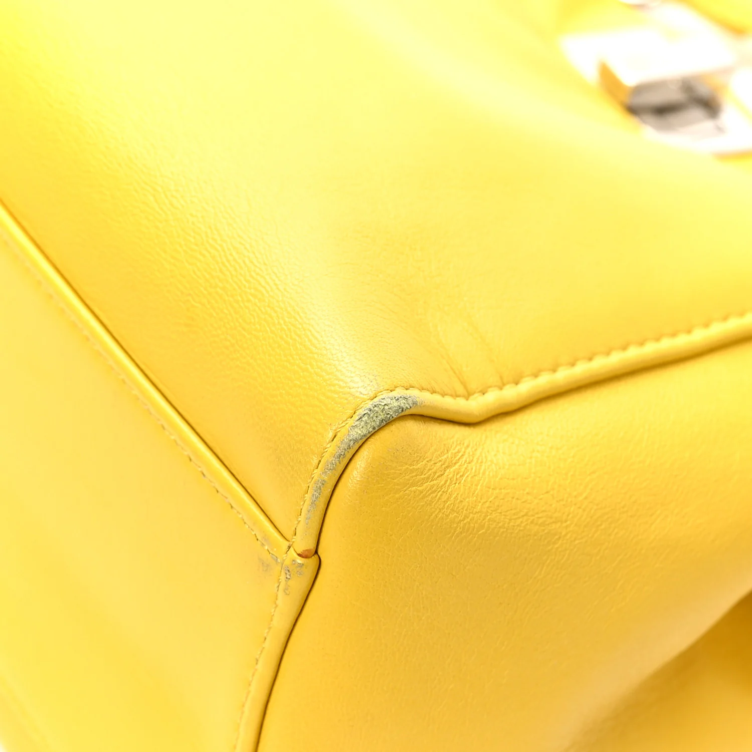 Nappa Mini Peekaboo Iconic Satchel Limone - Top Club