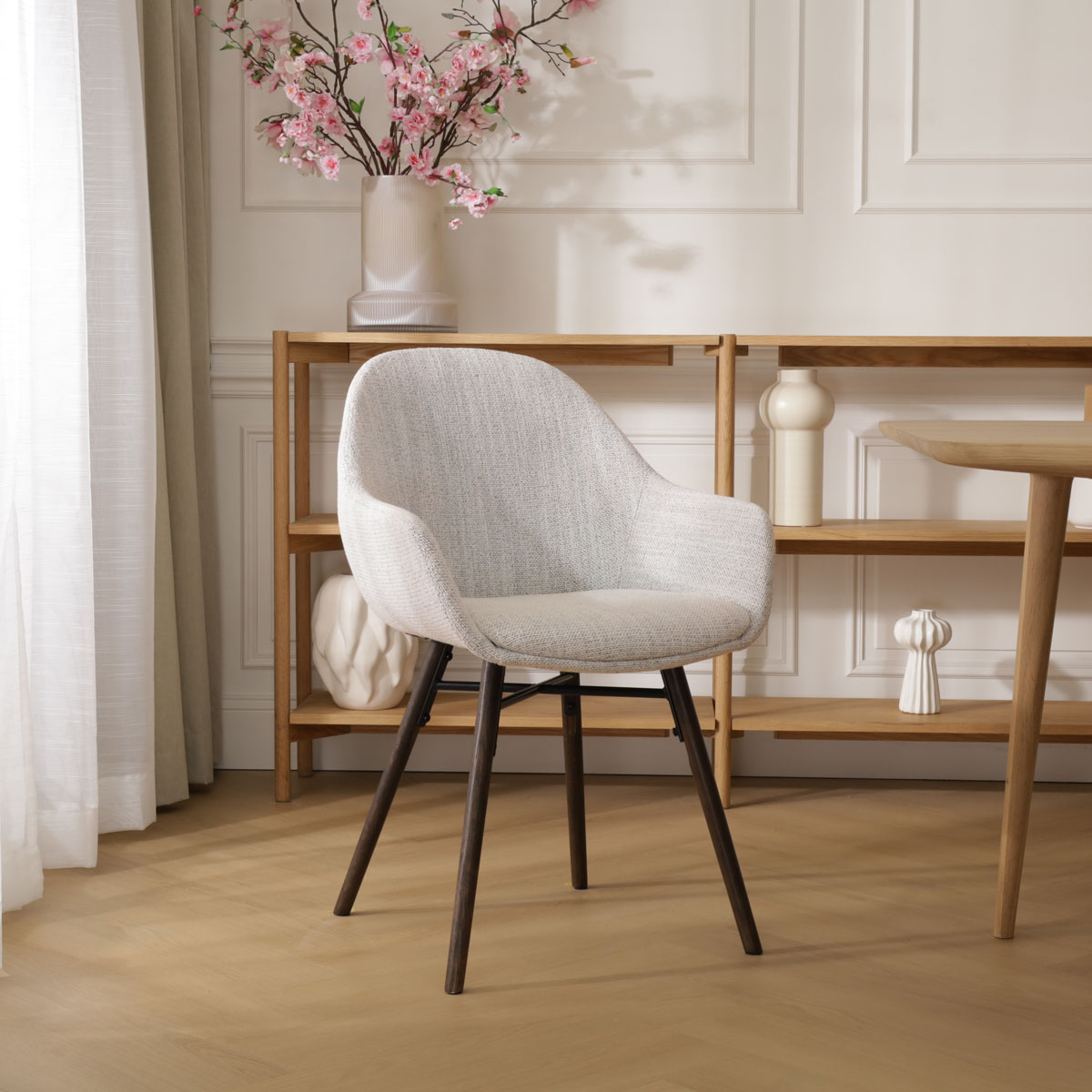Eetkamerstoel Nena-Mae grijs beige gemêleerd - walnoot