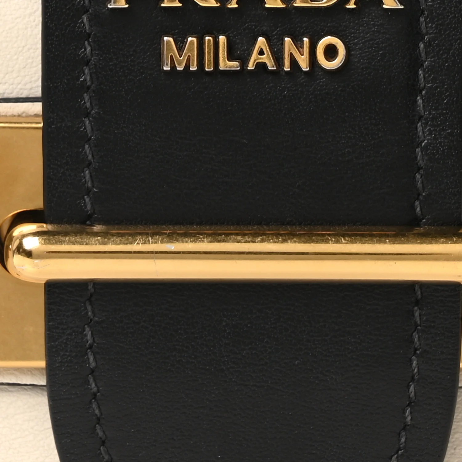 City Calf Saffiano Cahier Bag Talco Black - Top Club