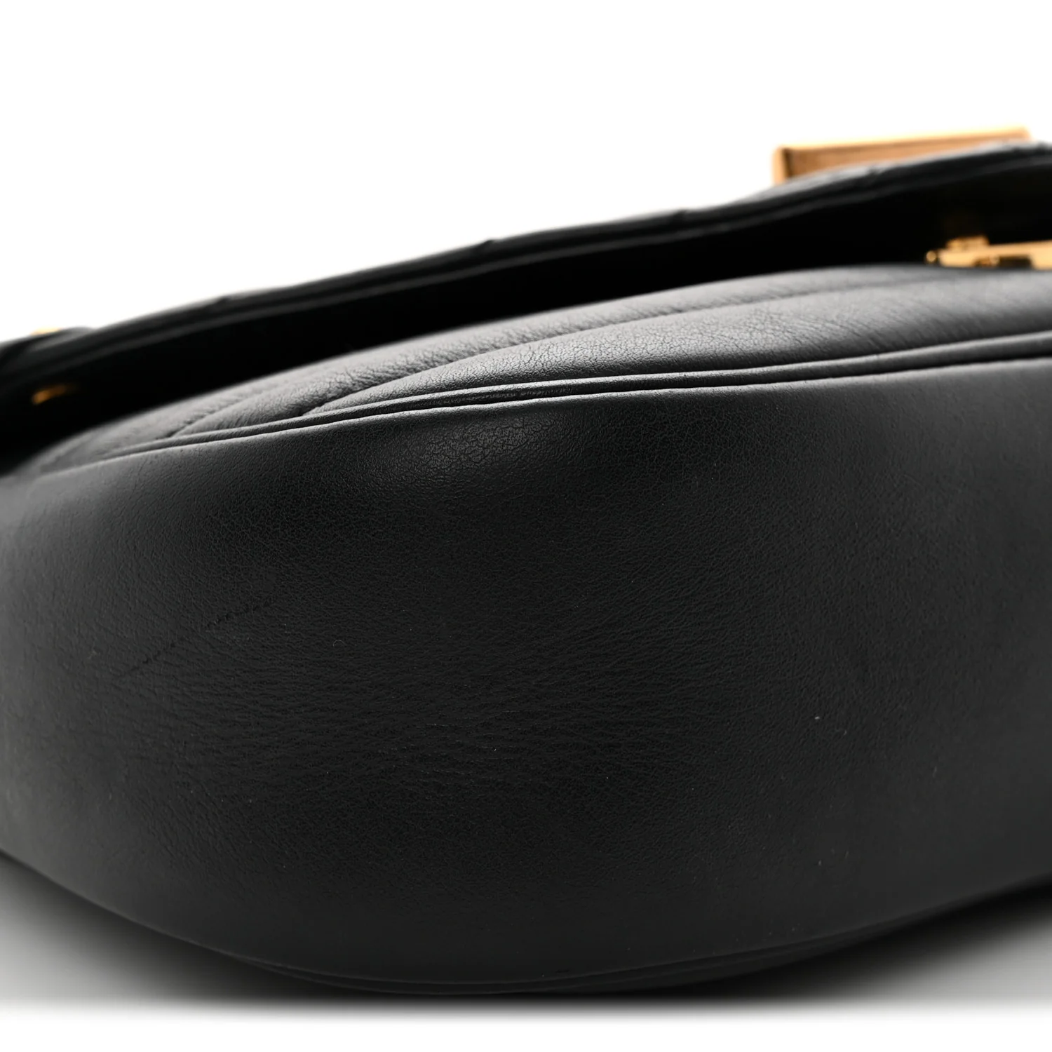Calfskin New Wave Chain MM Black - Top Club