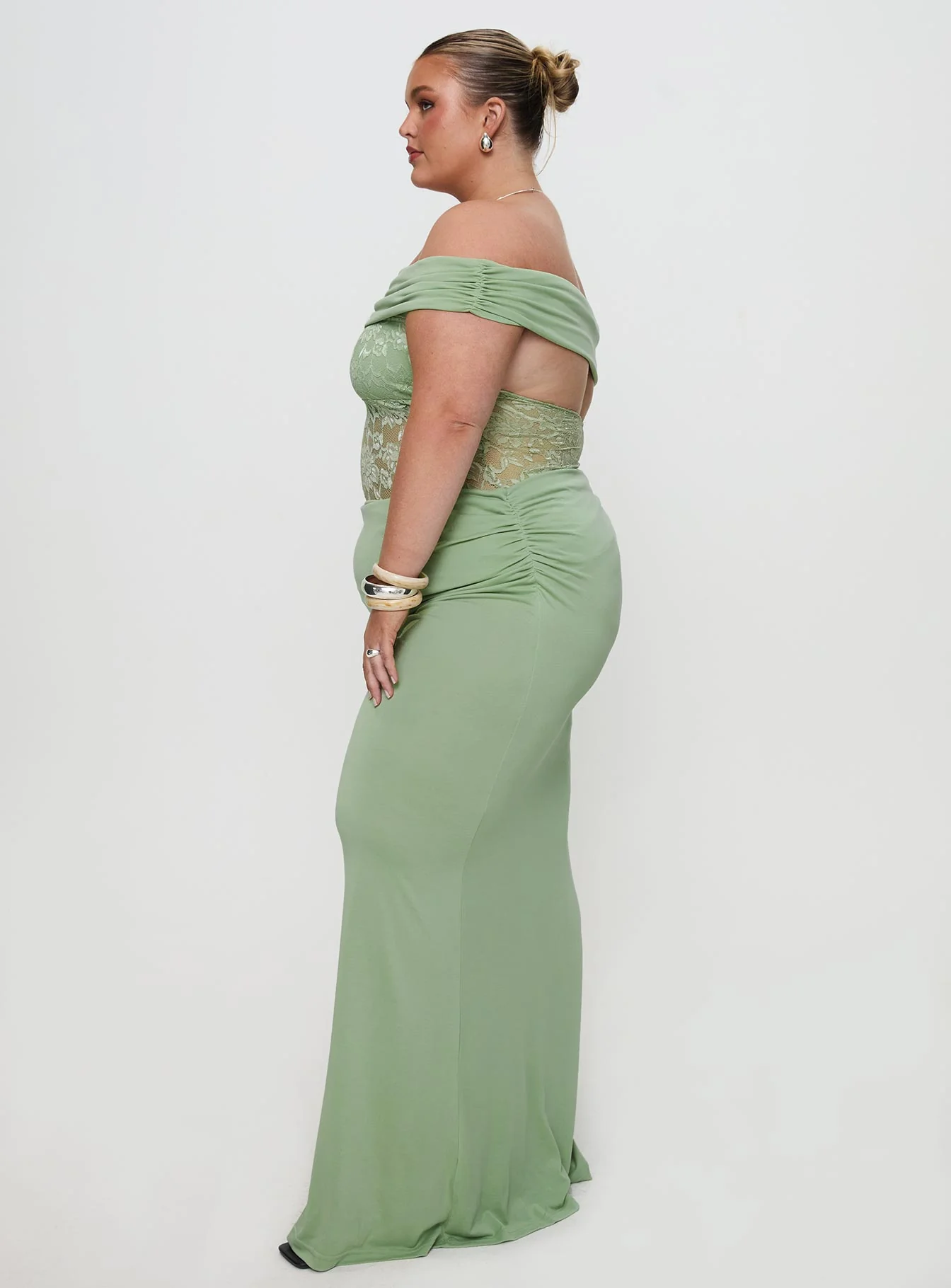 Gwendolen Off The Shoulder Maxi Dress Green Curve