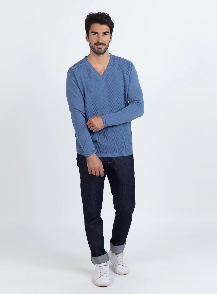 Pull homme col V chevrons en coton Bleu infini