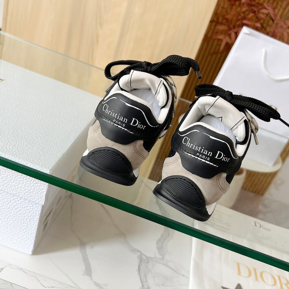 DIOR  D-Sketch Sneaker - Top Club