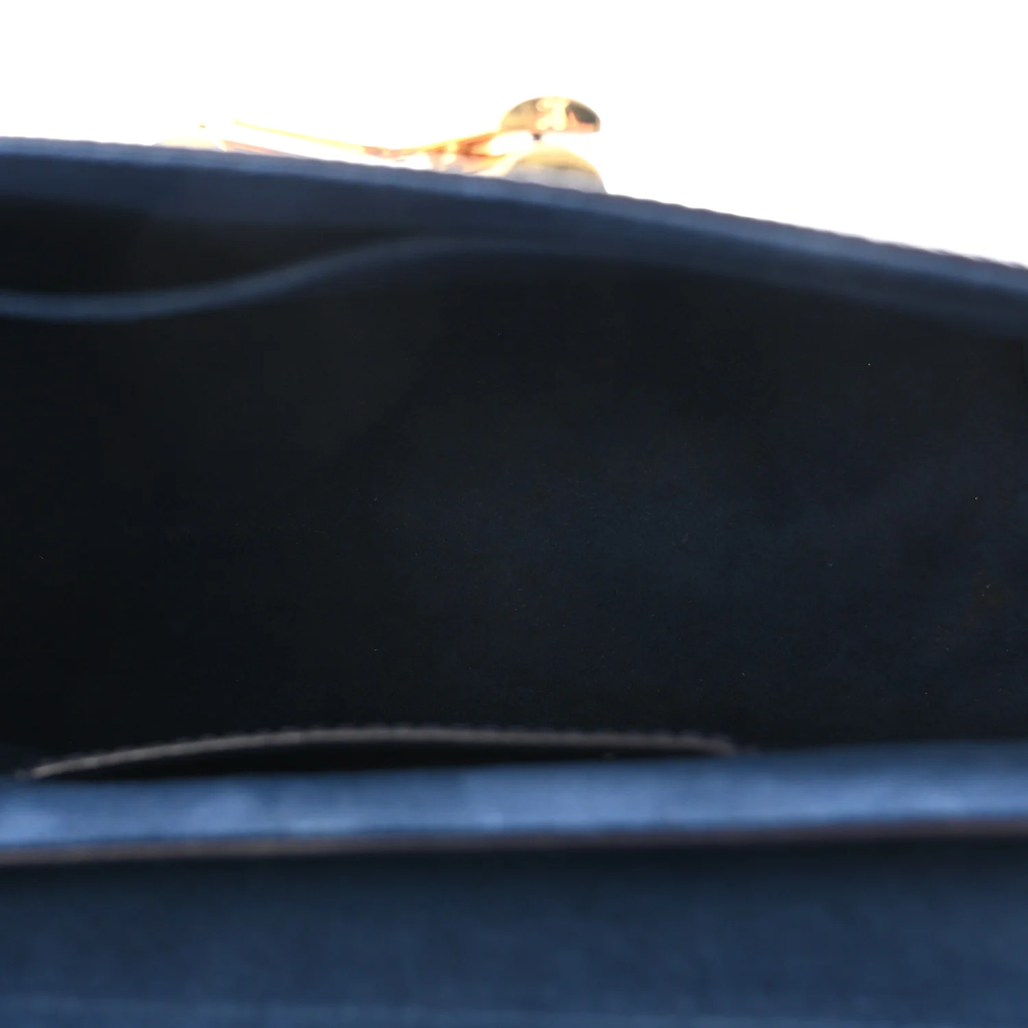 Epi Twist Shoulder Bag MM Indigo - Top Club