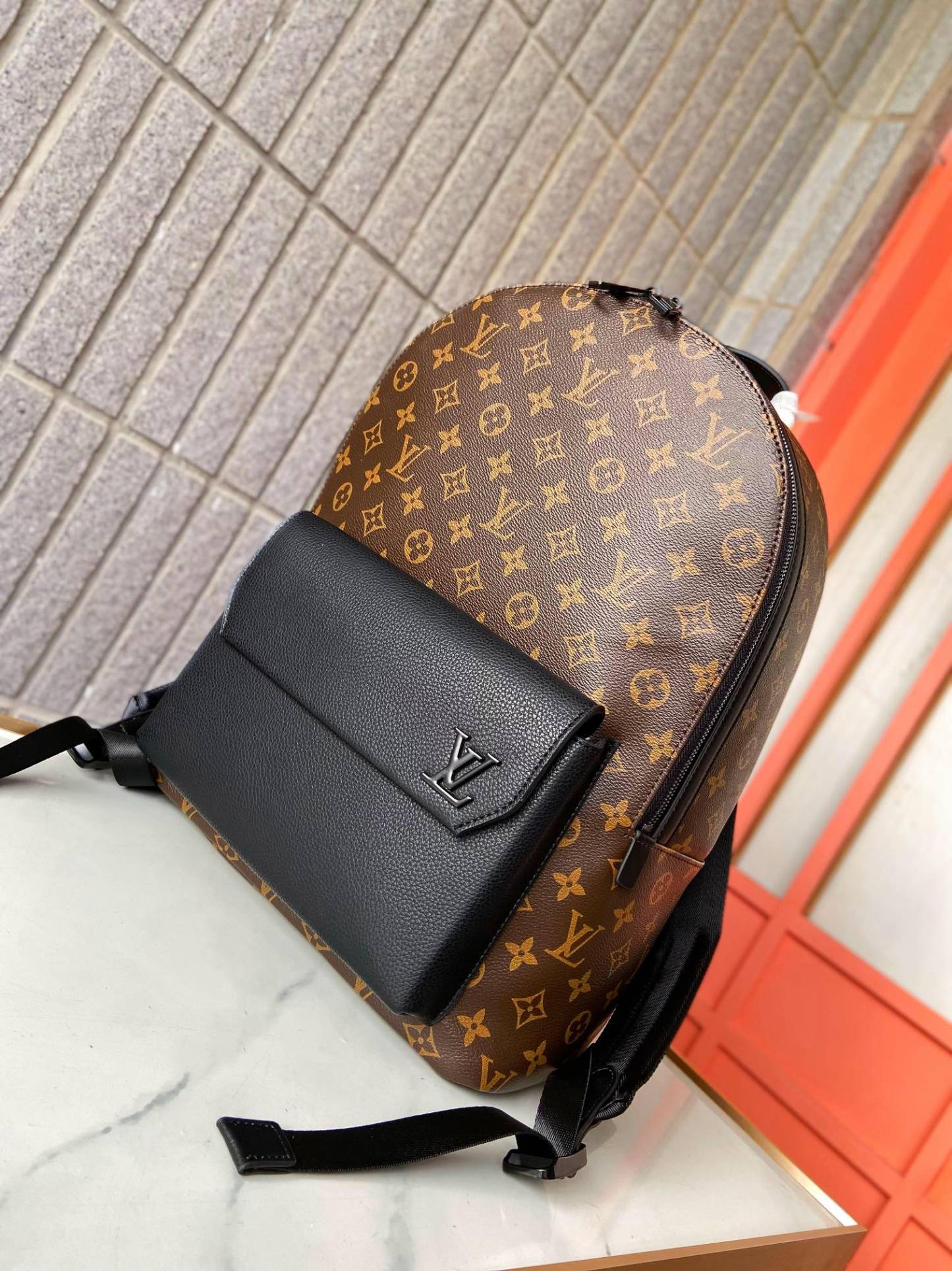 Louis new arrival ????Aerogram backpack bag size : 43 x 30 x 14 cm - Top Club