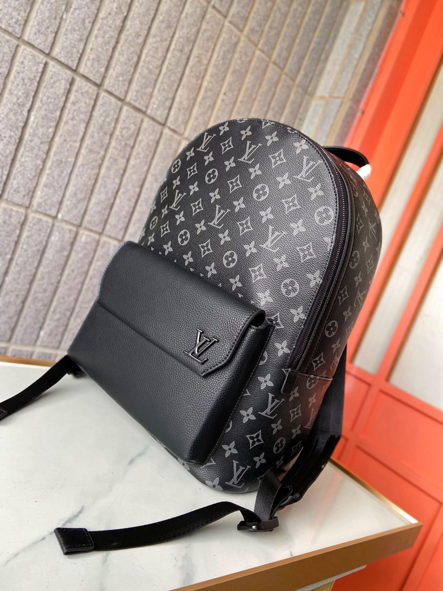 Louis new arrival ????Aerogram backpack bag size : 43 x 30 x 14 cm - Top Club