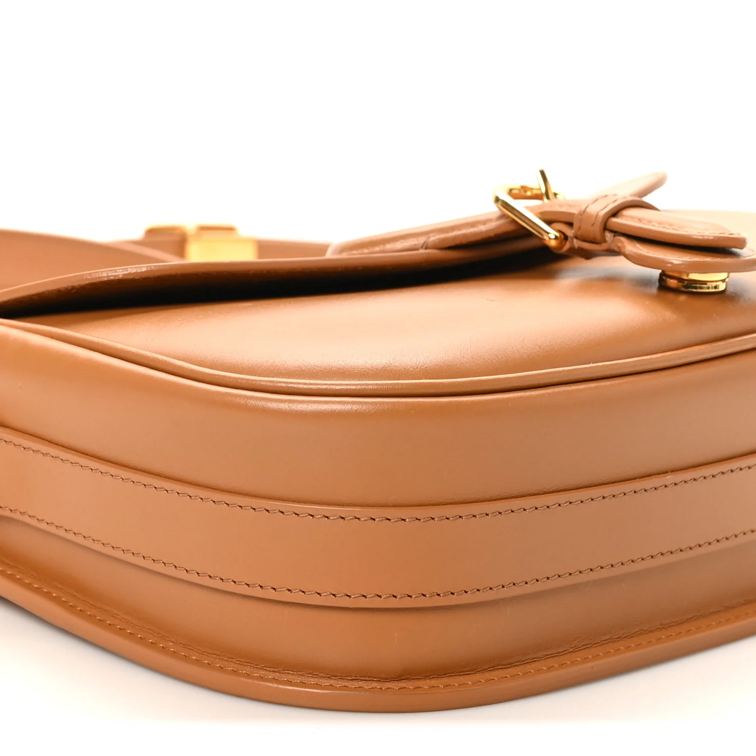 Box Calfskin Medium Bobby Flap Camel - Top Club