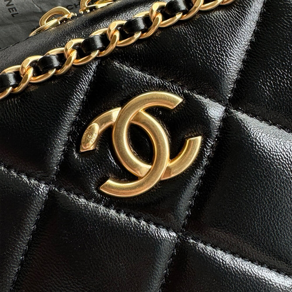 Chanel Small Camera Case(HIGH-END GRADE) - Top Club