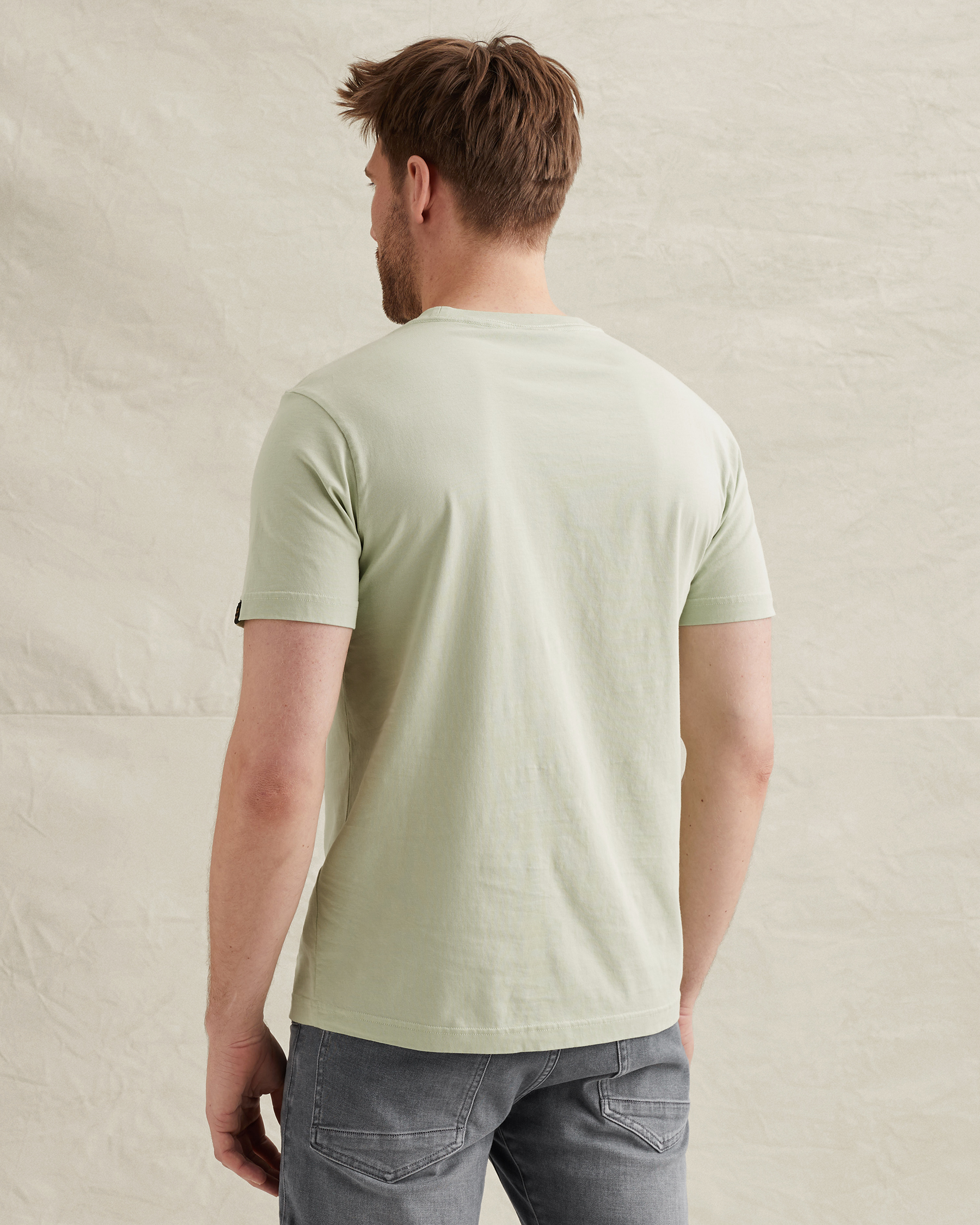 T-shirt in jersey with small artworkx