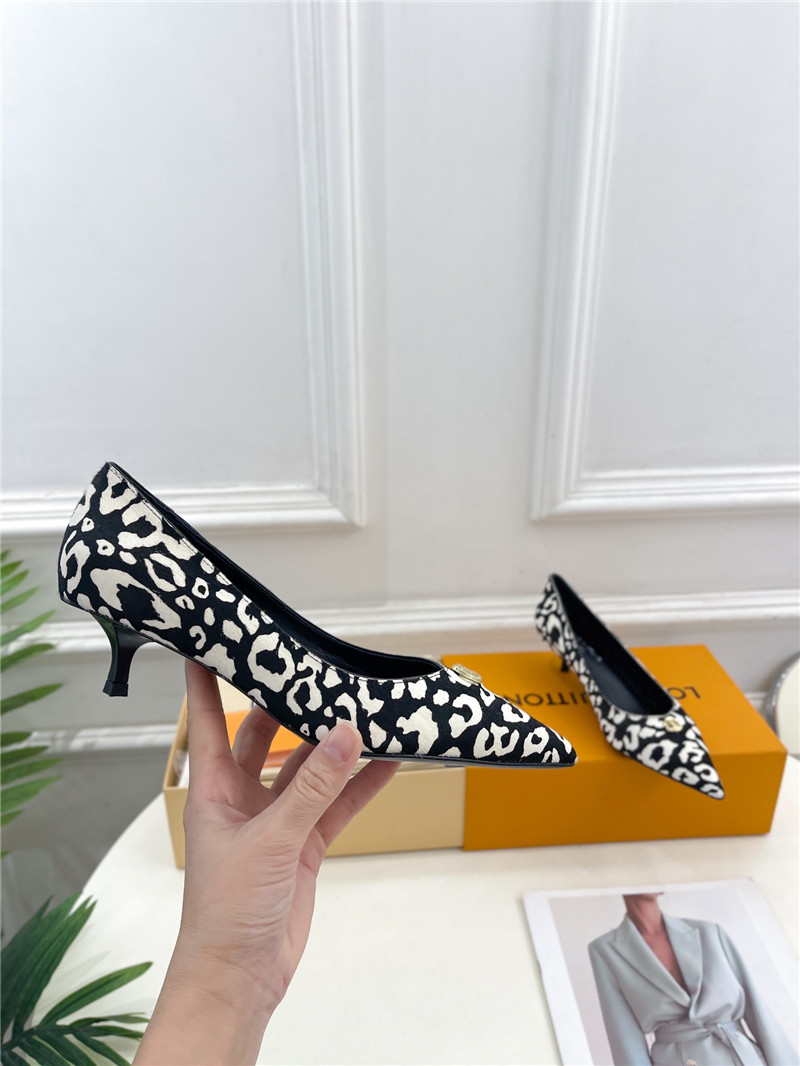 louis vuitton LV new metal buckle pointed toe shoes - Sneaker Replica Workshop