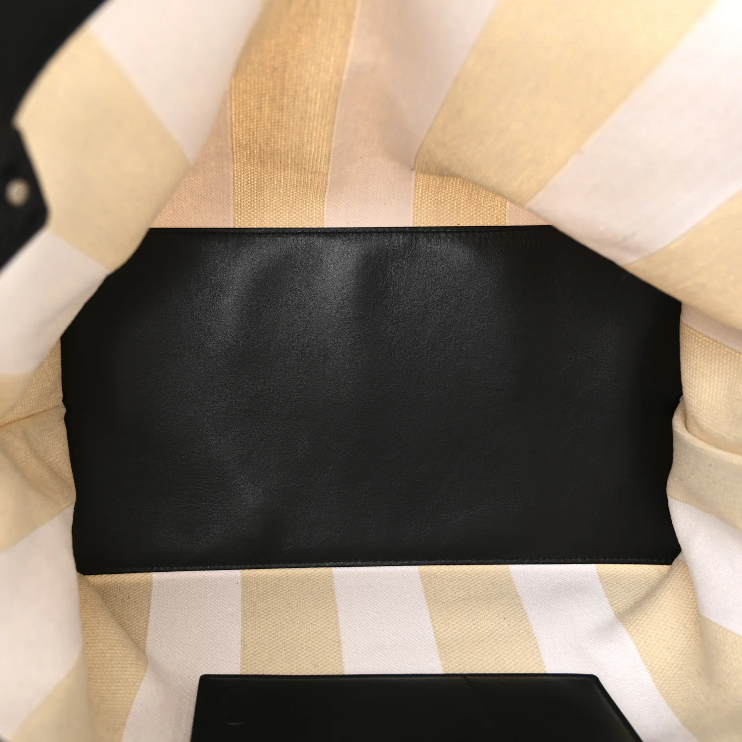Canvas Striped Days Tote Resin White - Top Club