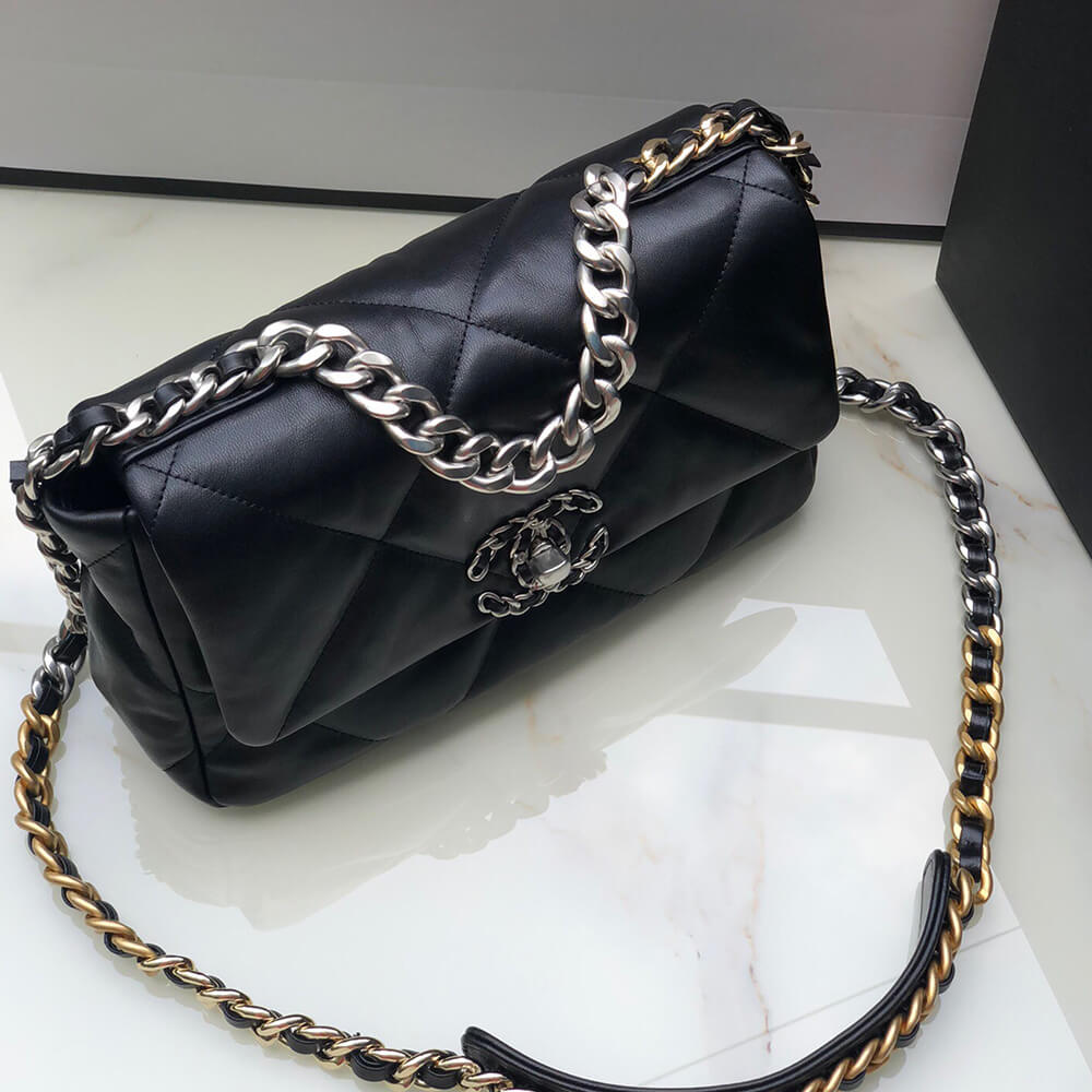 CHANEL 19 Handbag - Top Club