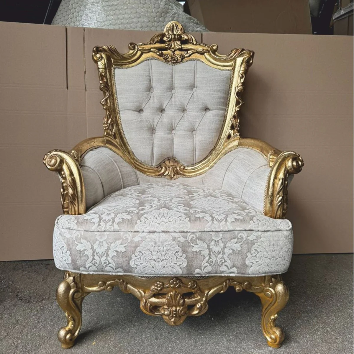 Baroque living room armchair light gray / gold - Baroque furniture